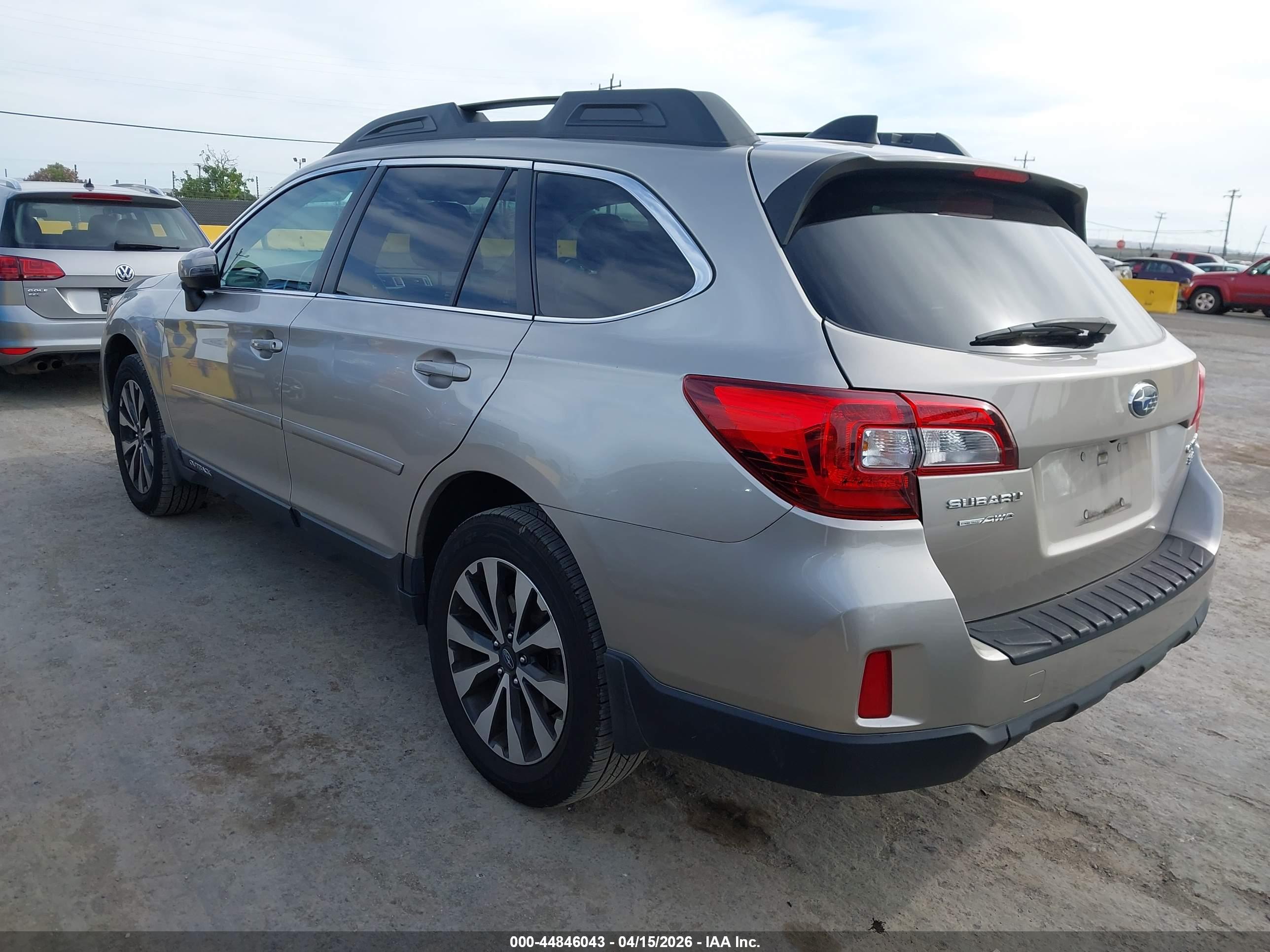 SUBARU OUTBACK image 3