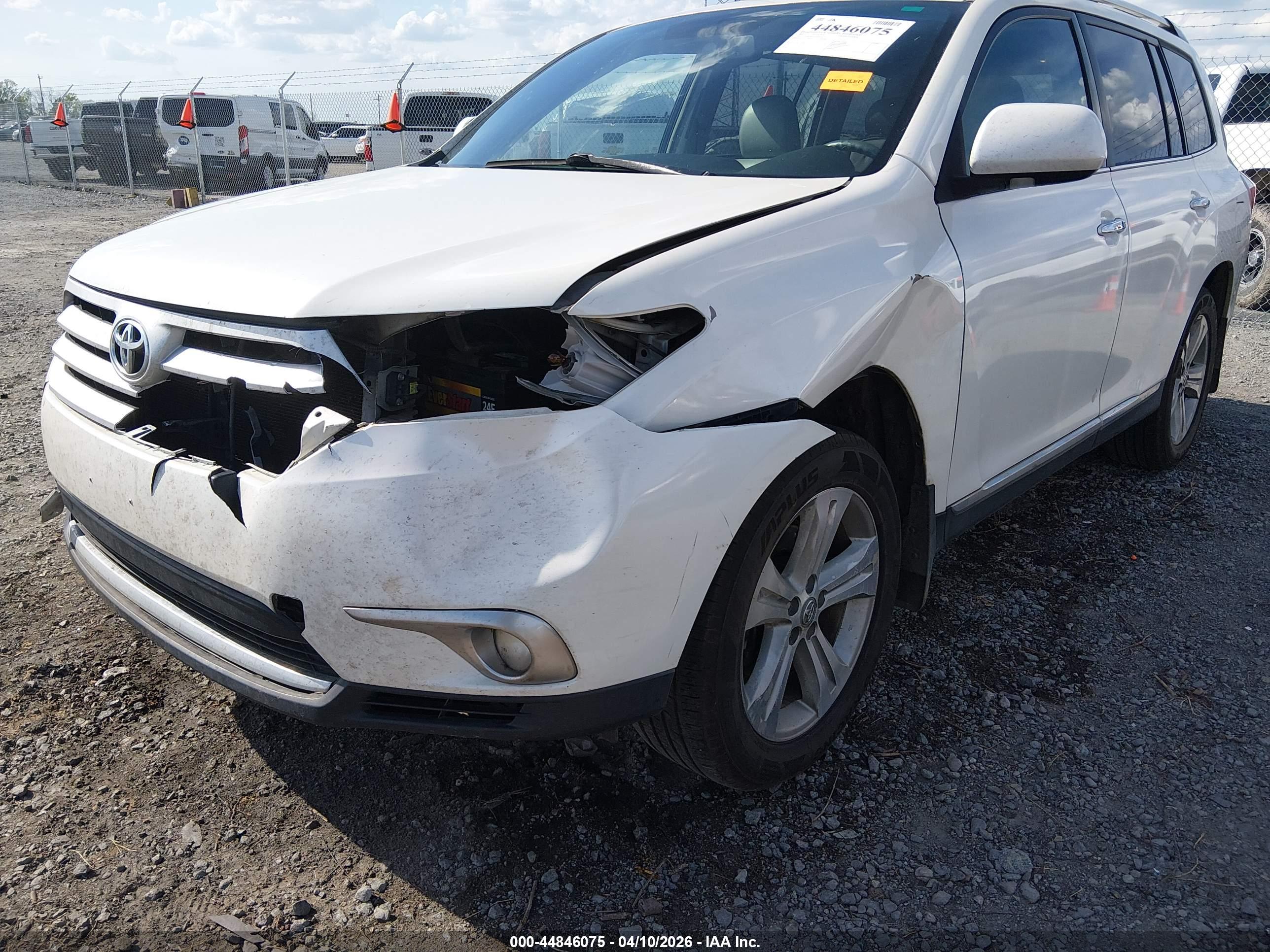 TOYOTA HIGHLANDER image 6