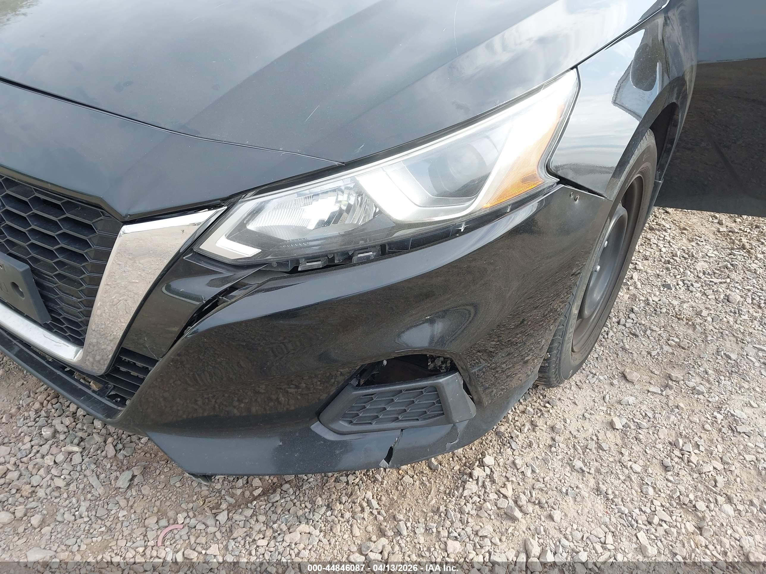 NISSAN ALTIMA image 6