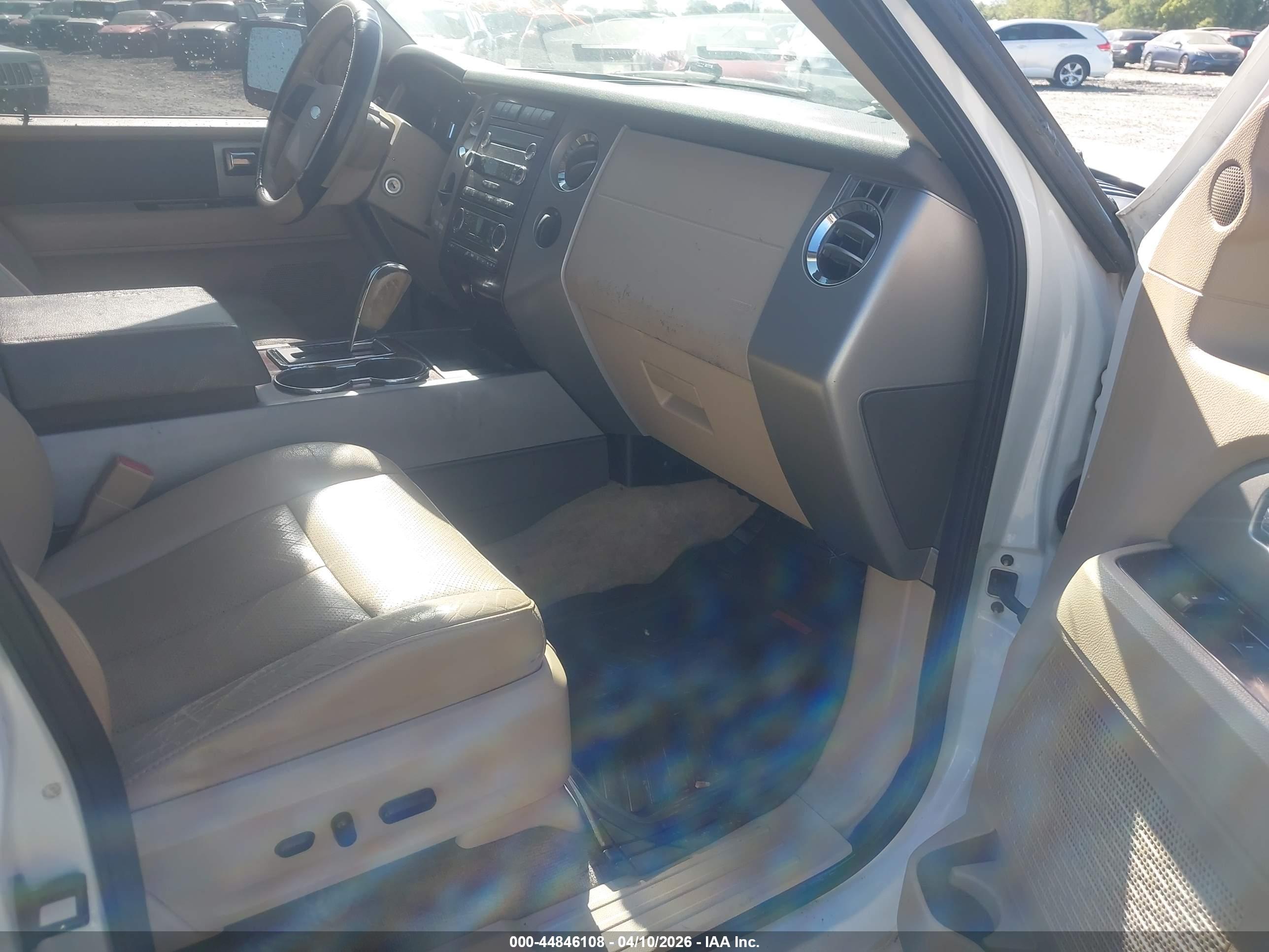 FORD EXPEDITION image 5
