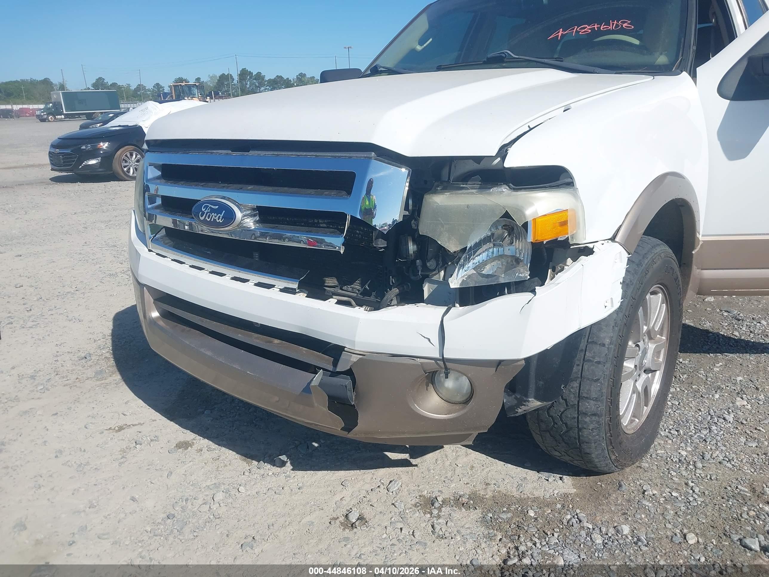 FORD EXPEDITION image 6