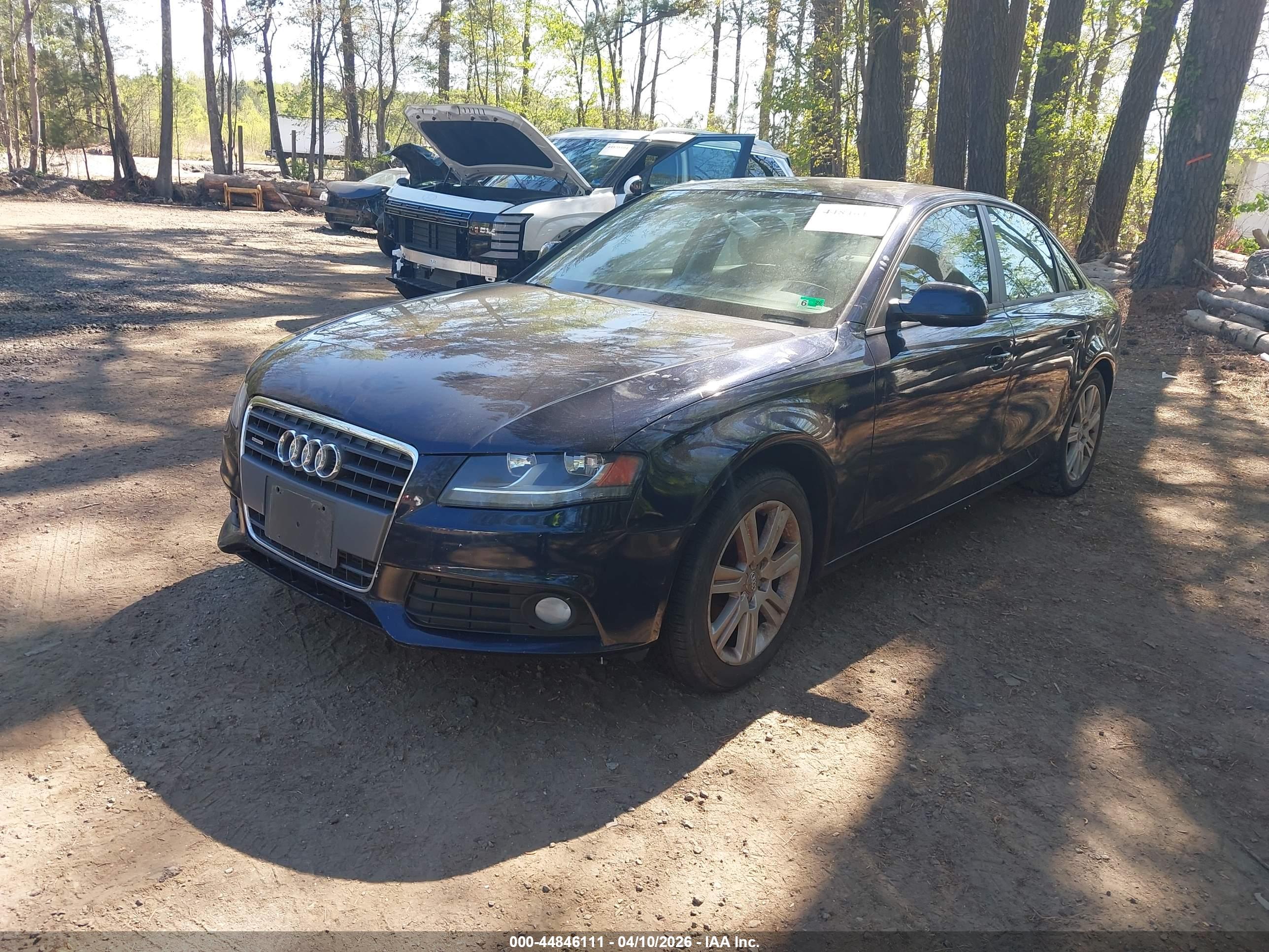 AUDI A4 image 2