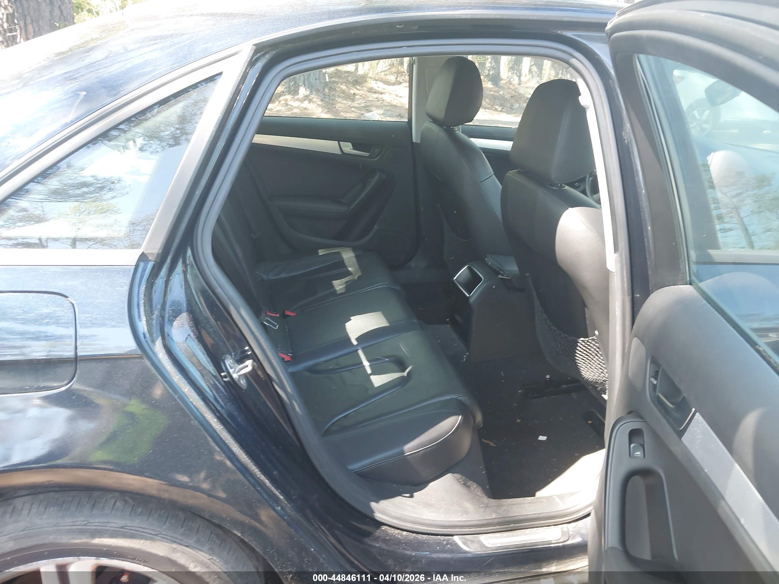 AUDI A4 image 8