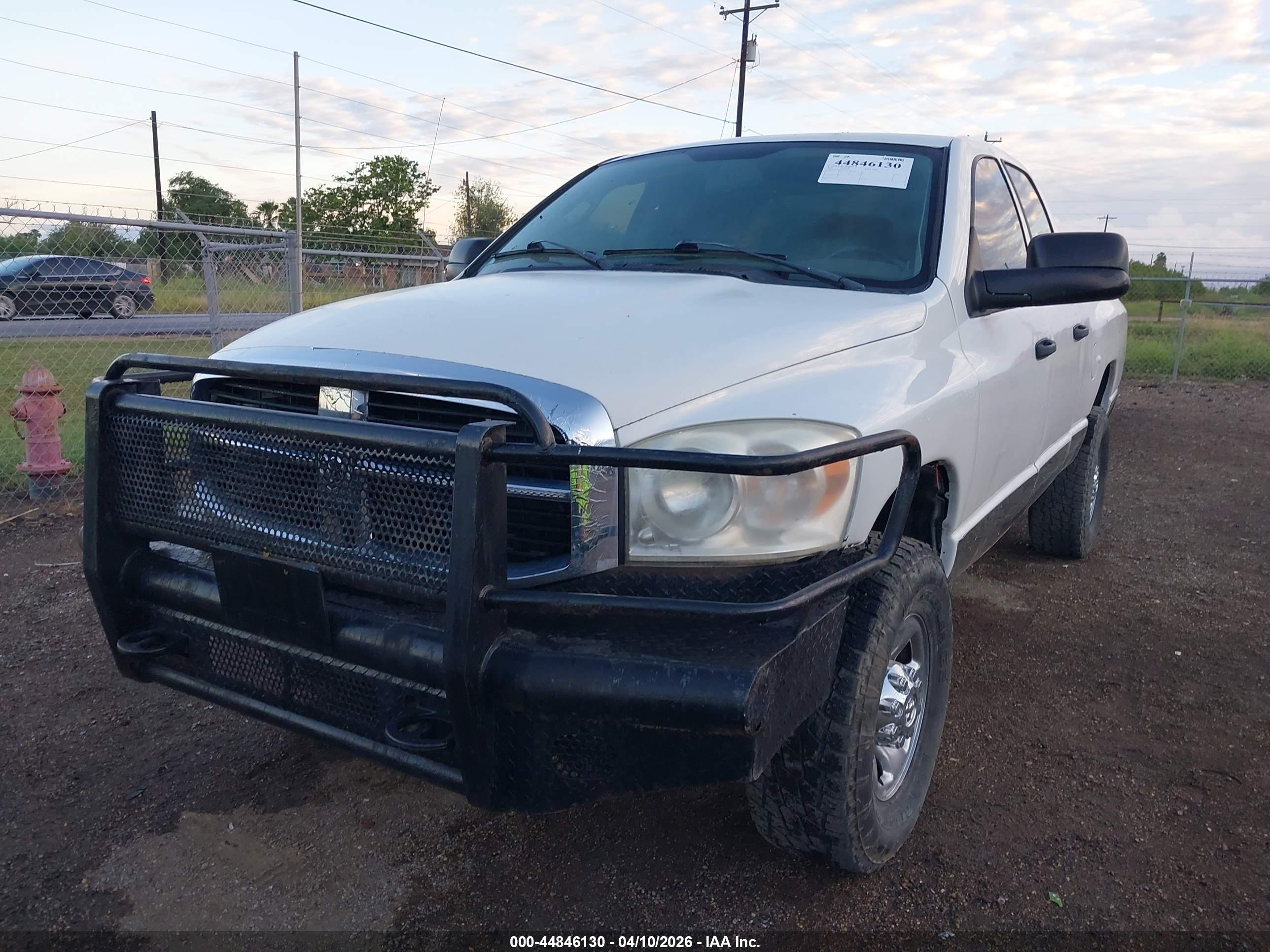DODGE RAM image 6