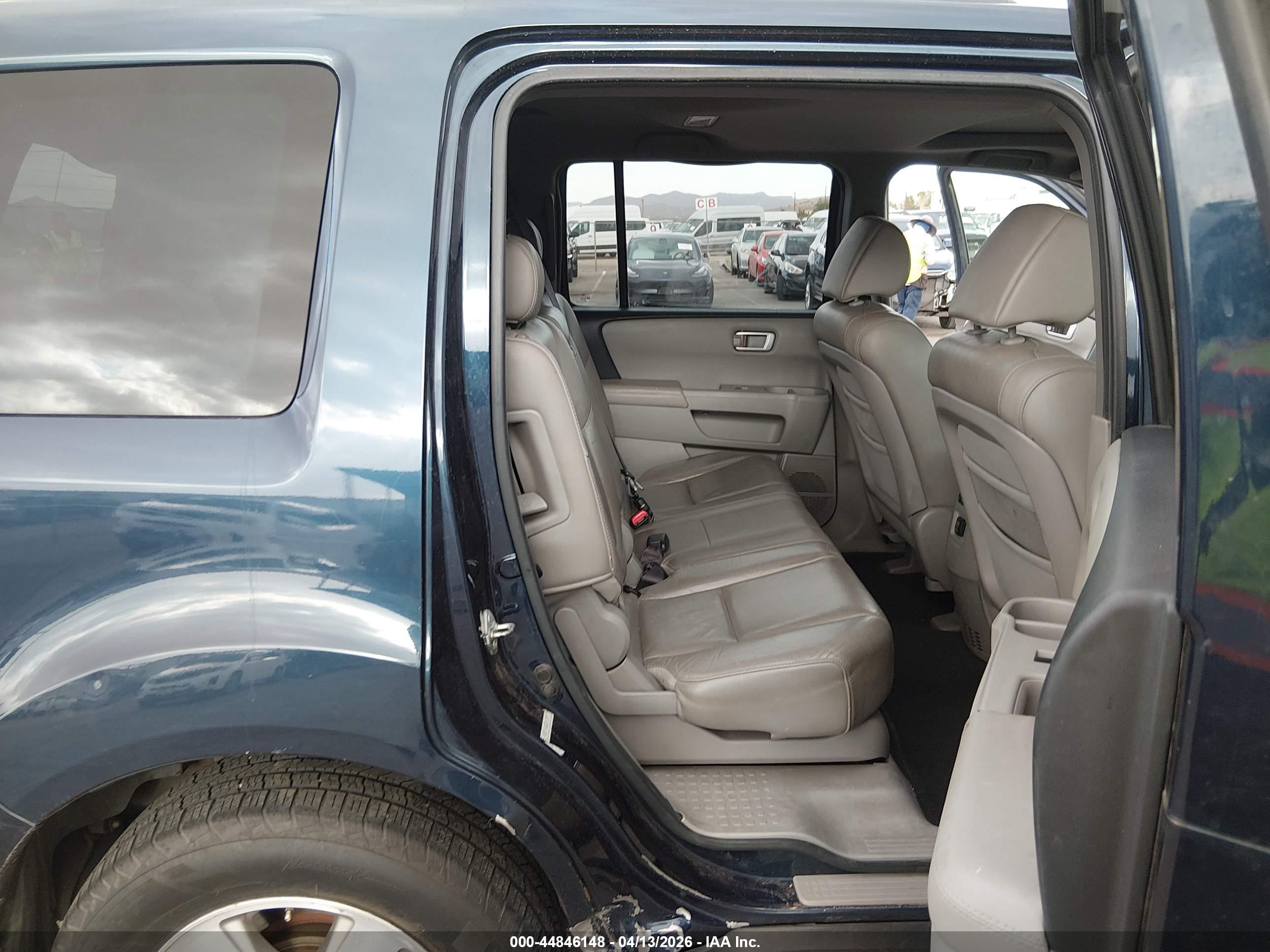 HONDA PILOT image 8