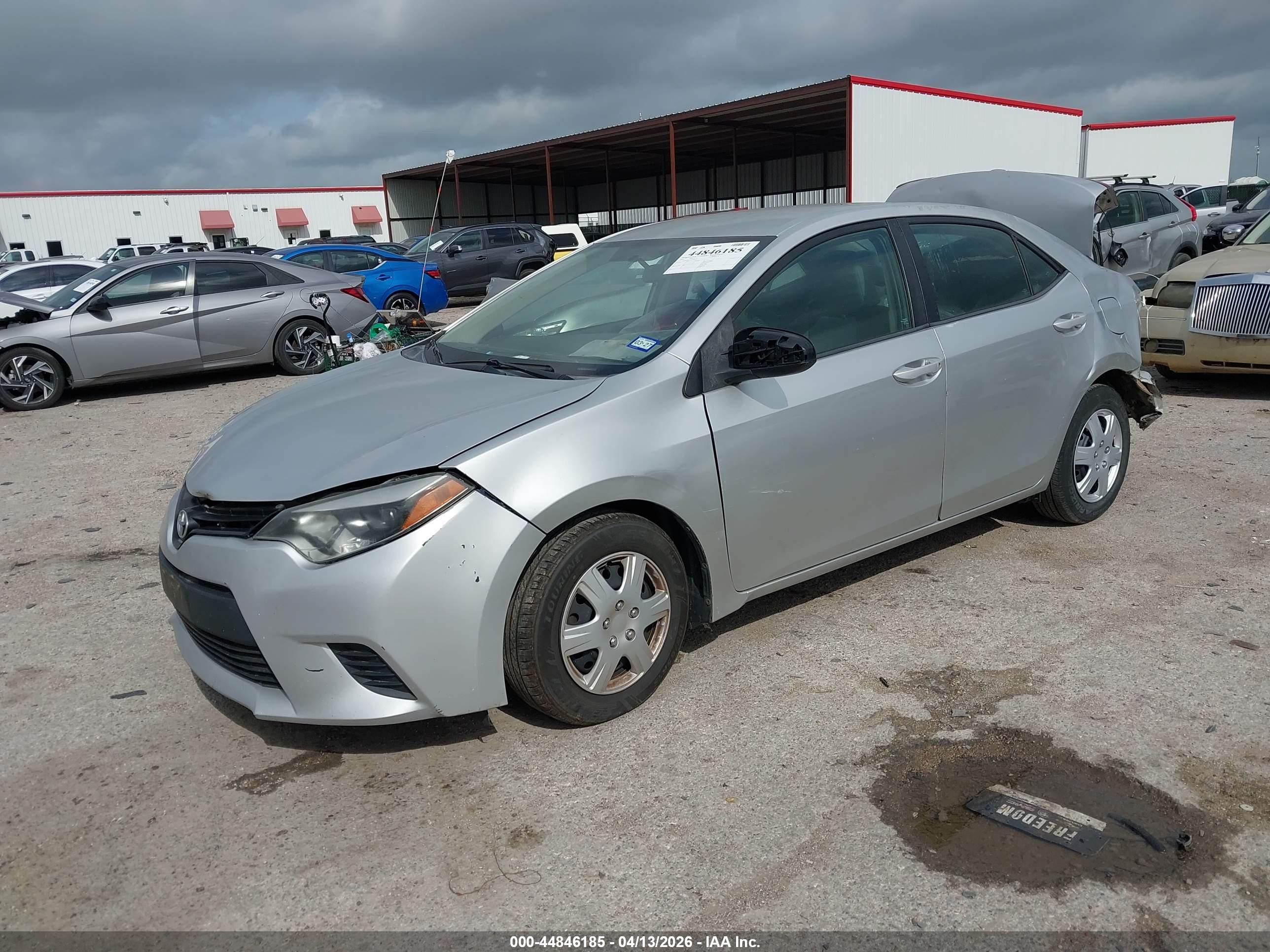 TOYOTA COROLLA image 2