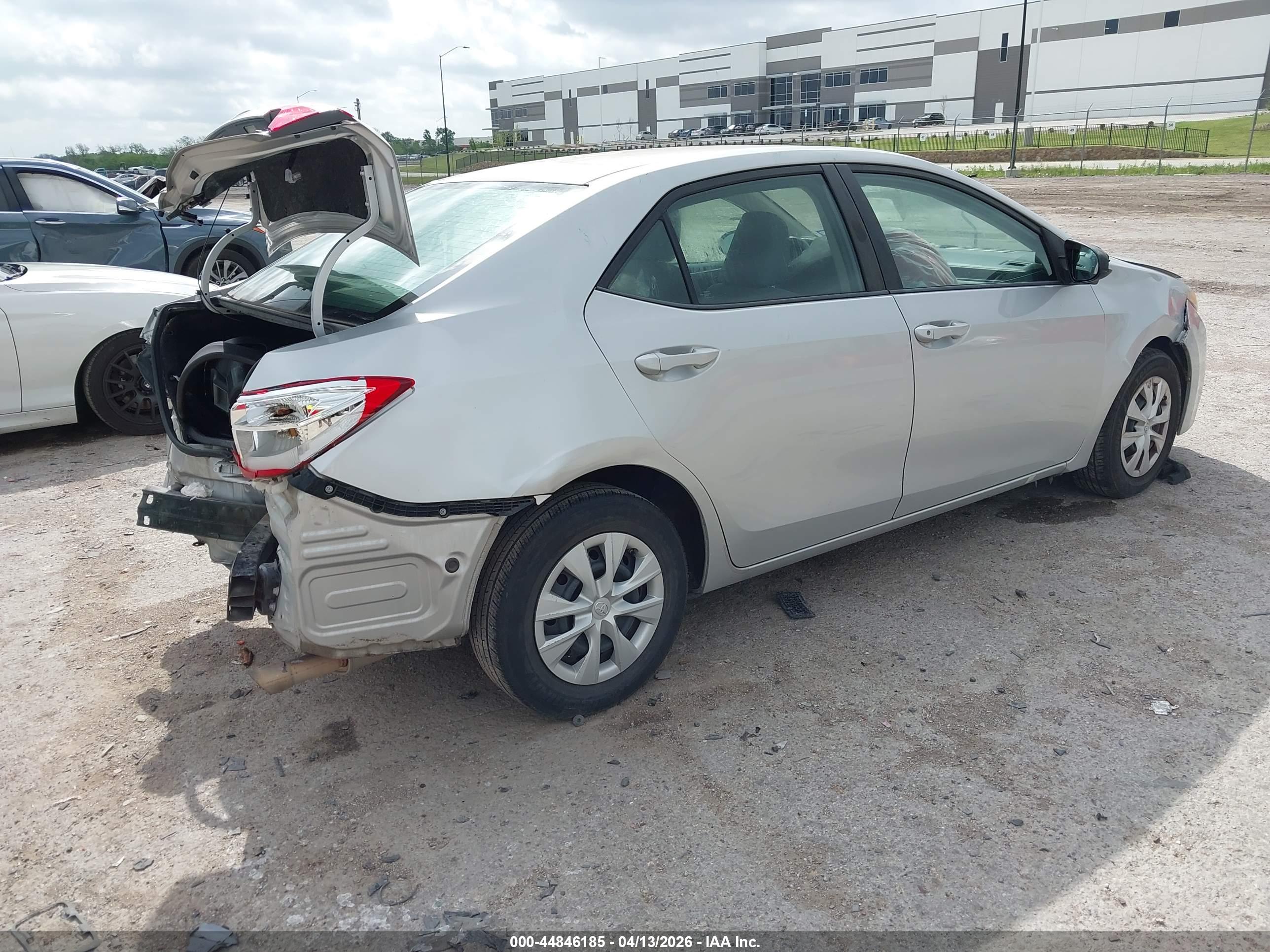 TOYOTA COROLLA image 4
