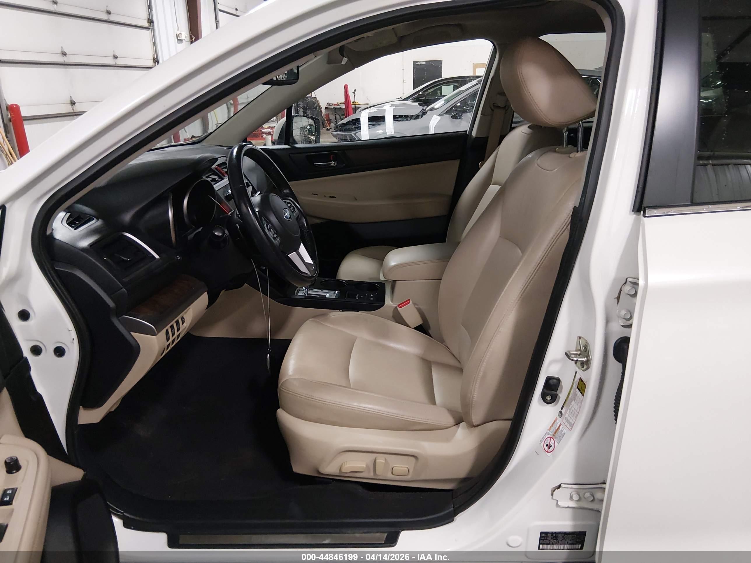 SUBARU OUTBACK image 5