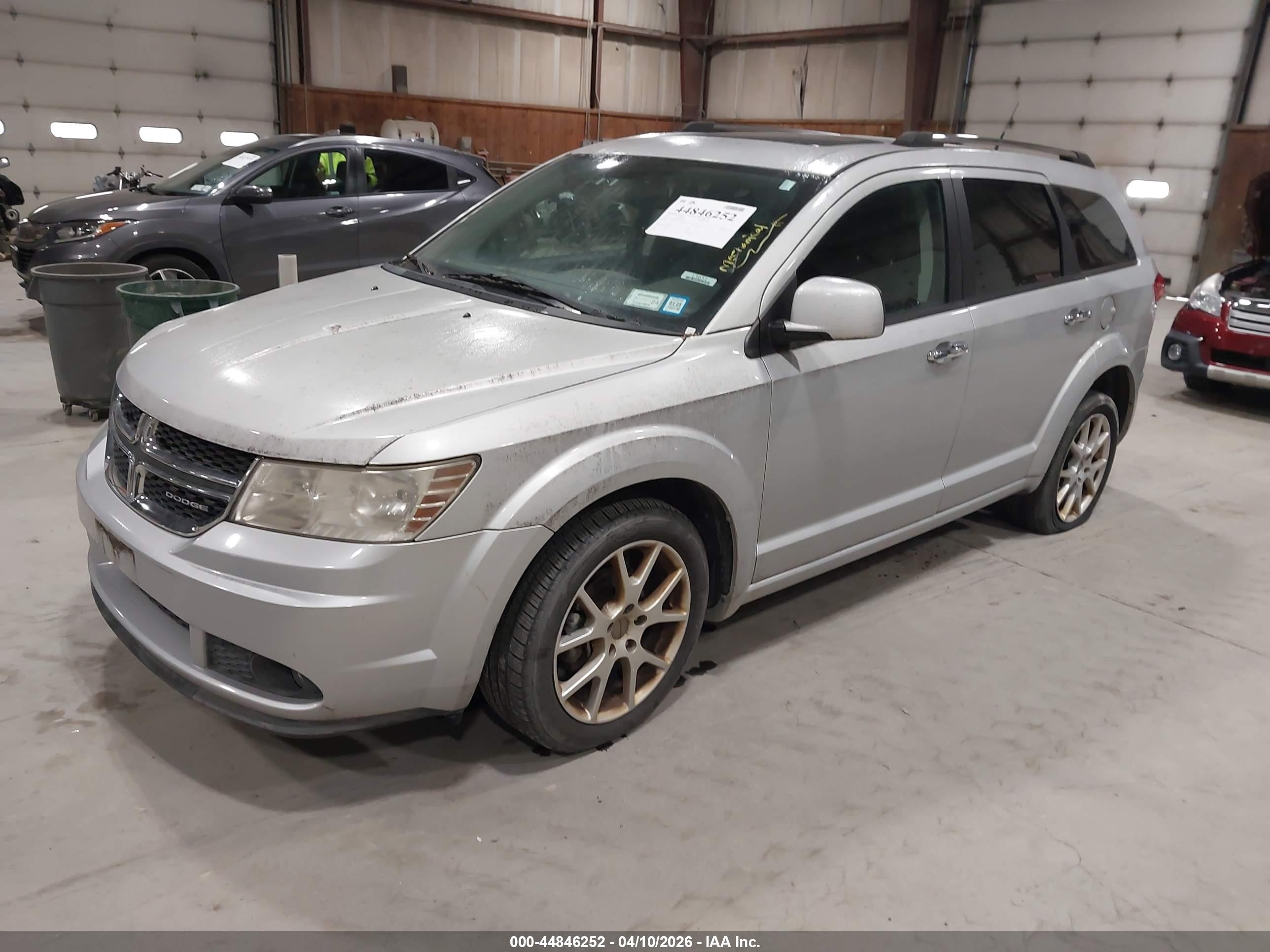 DODGE JOURNEY image 2