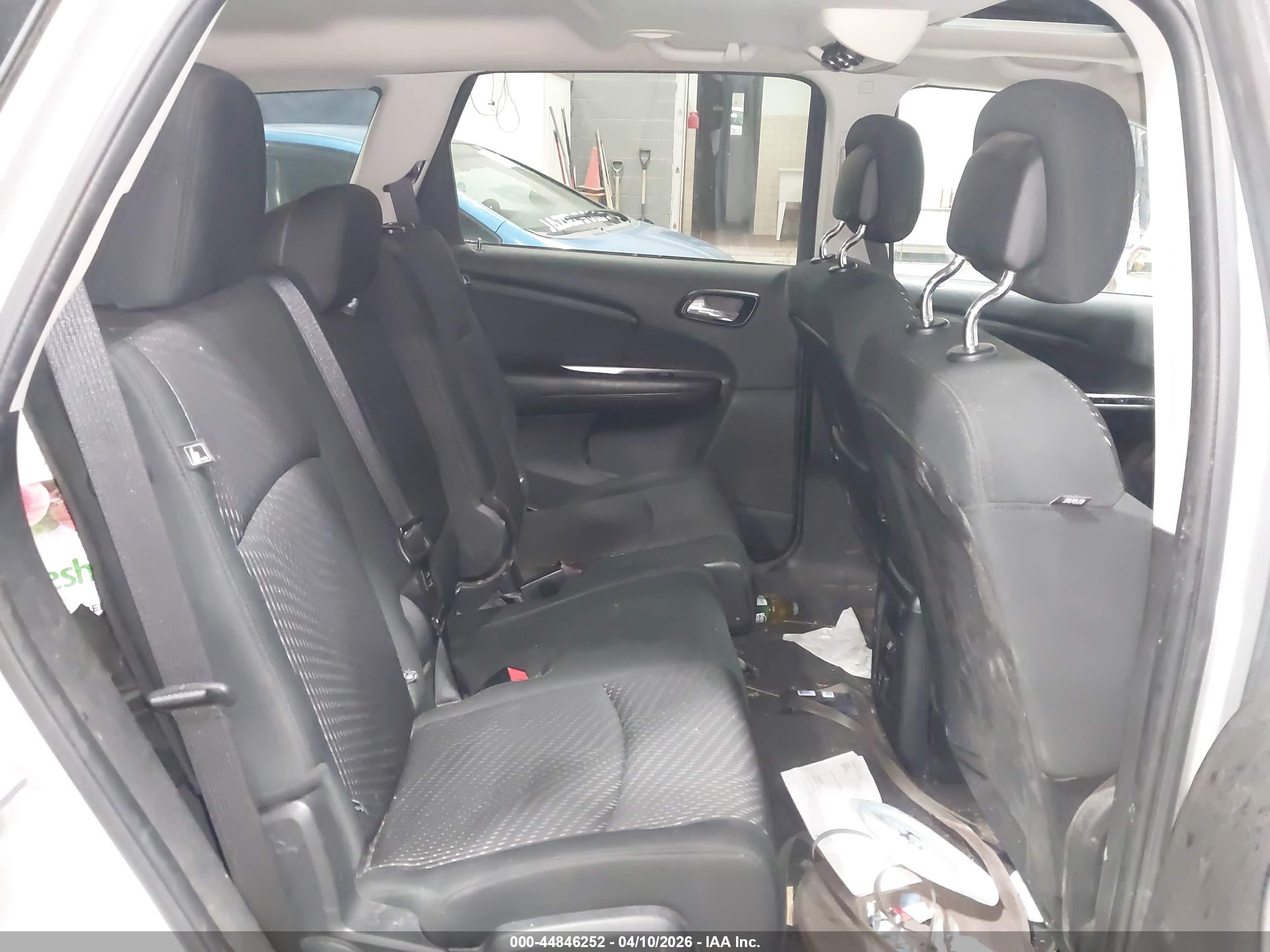 DODGE JOURNEY image 8