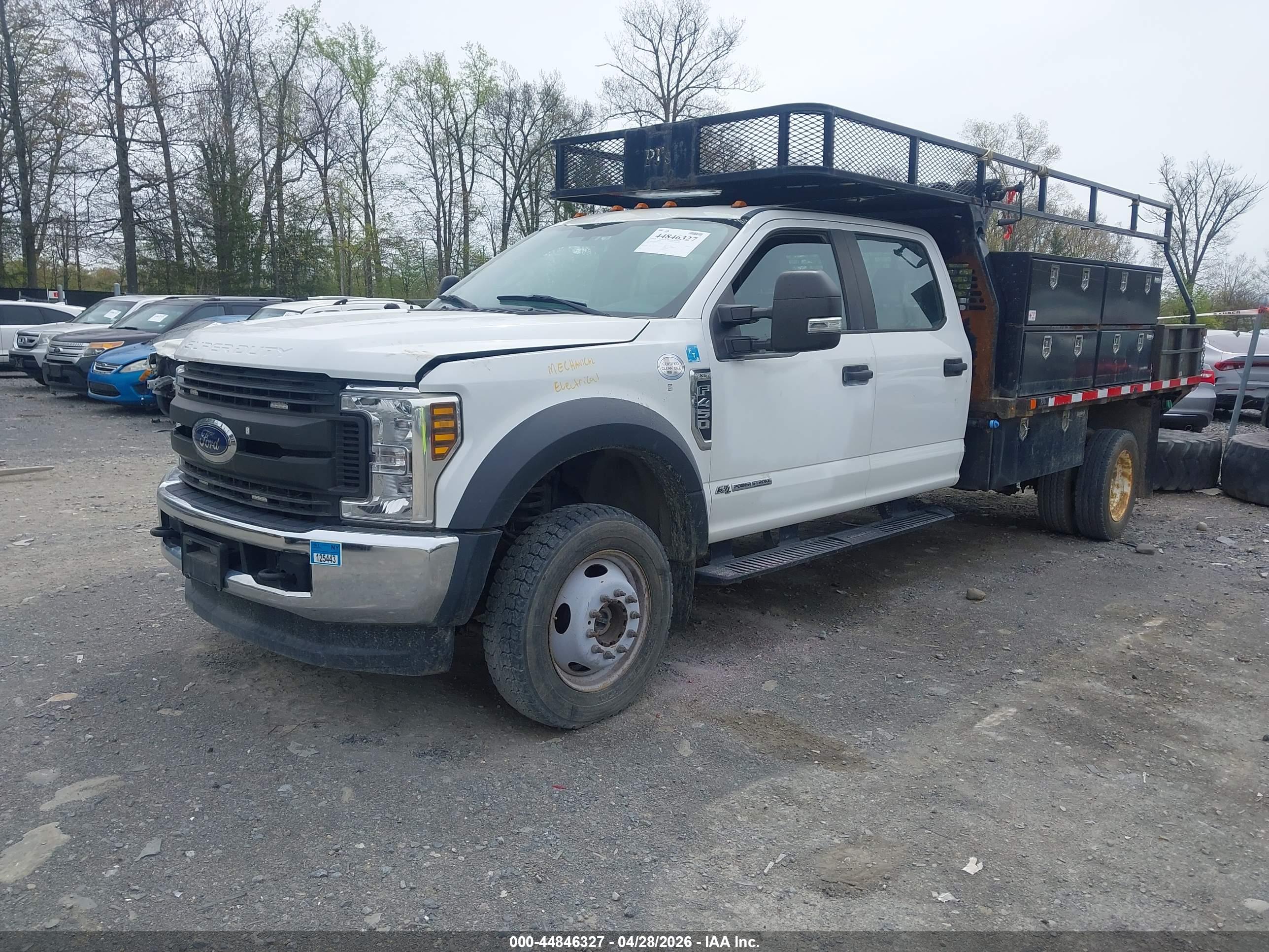 FORD F-450 image 2