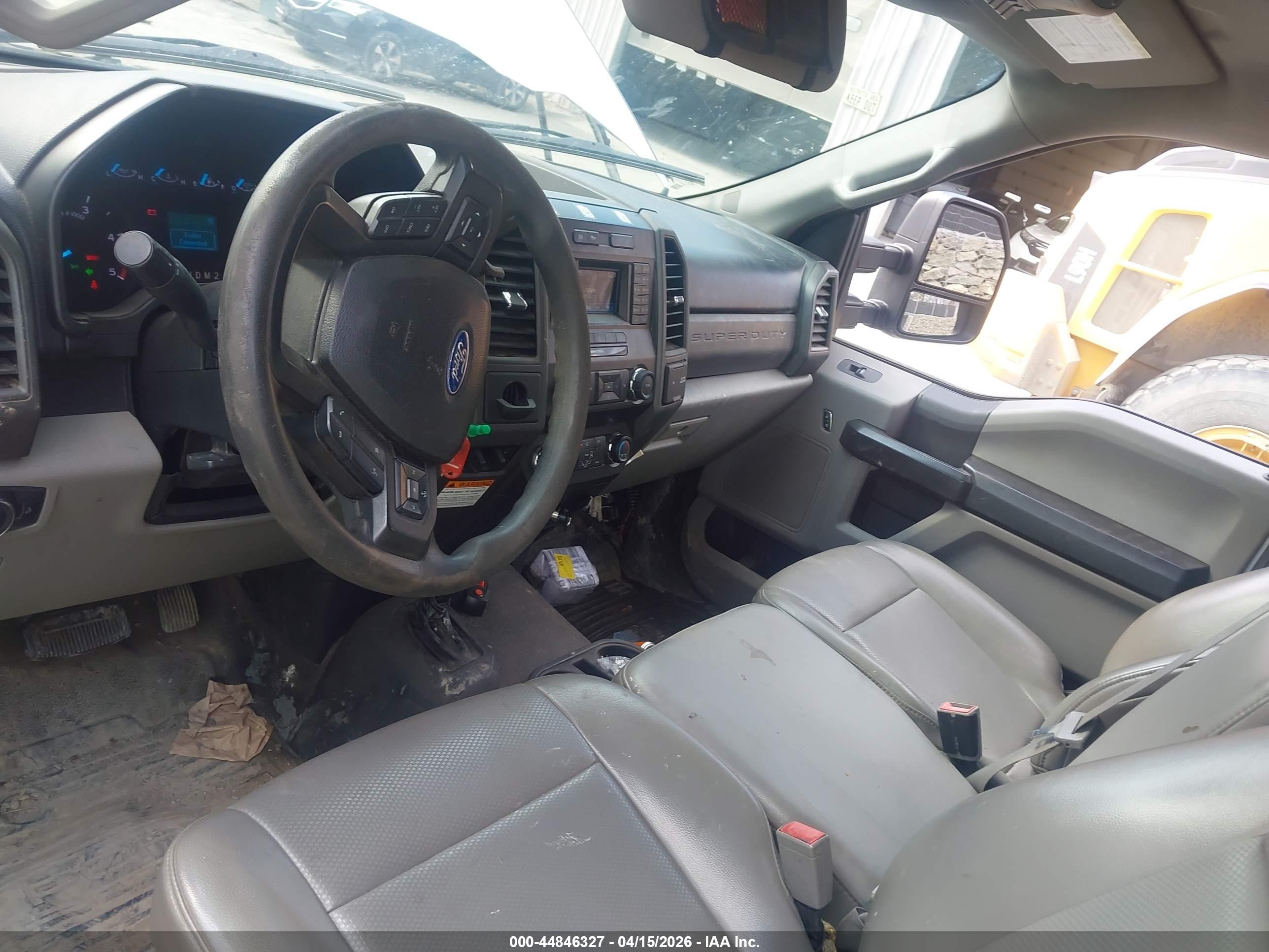 FORD F-450 image 8