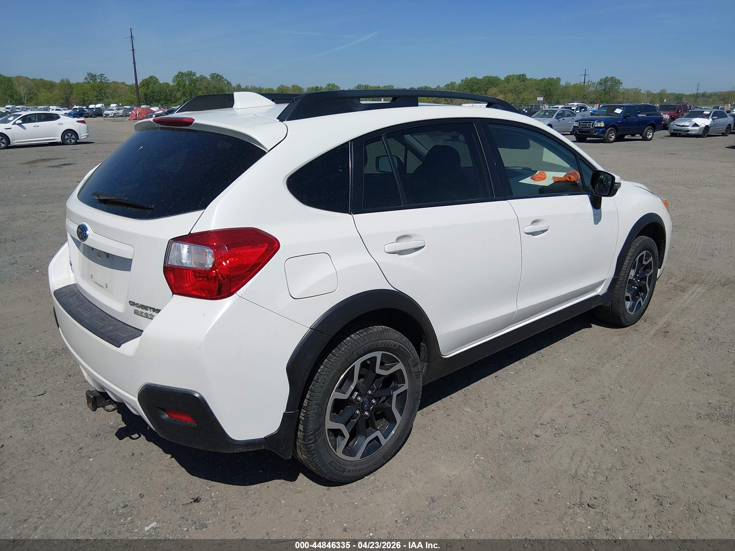 SUBARU CROSSTREK image 4