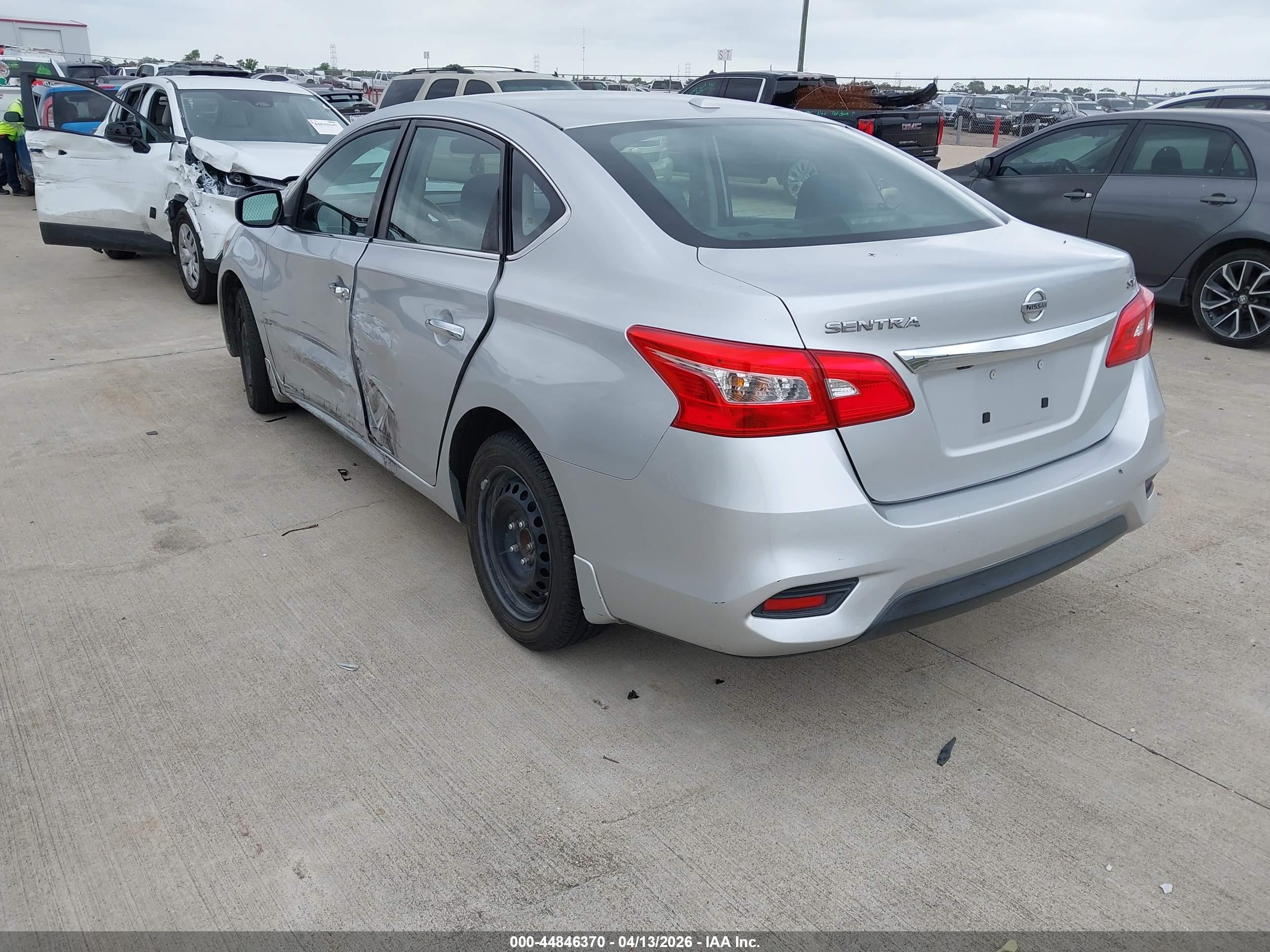 NISSAN SENTRA image 3