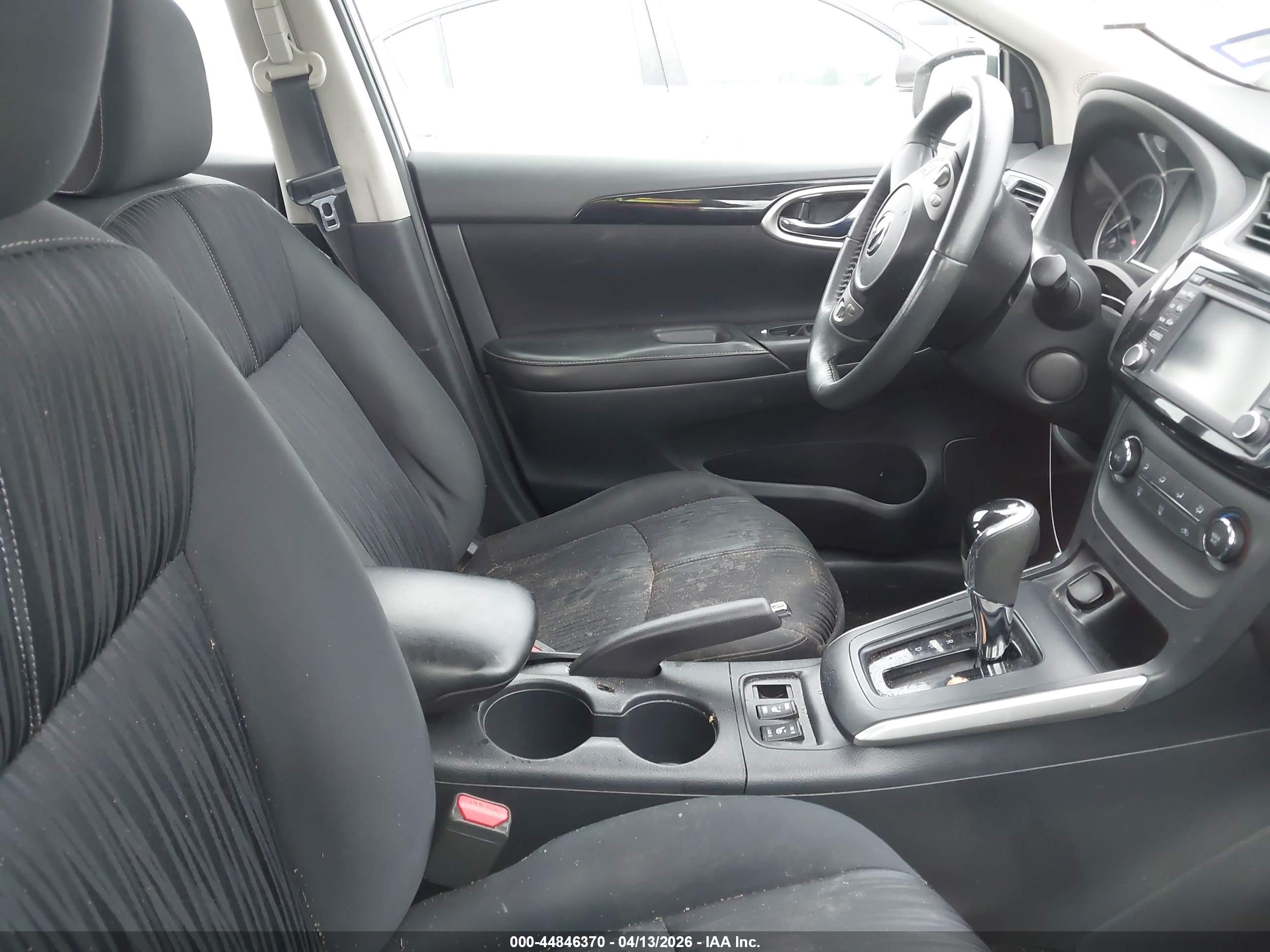 NISSAN SENTRA image 5