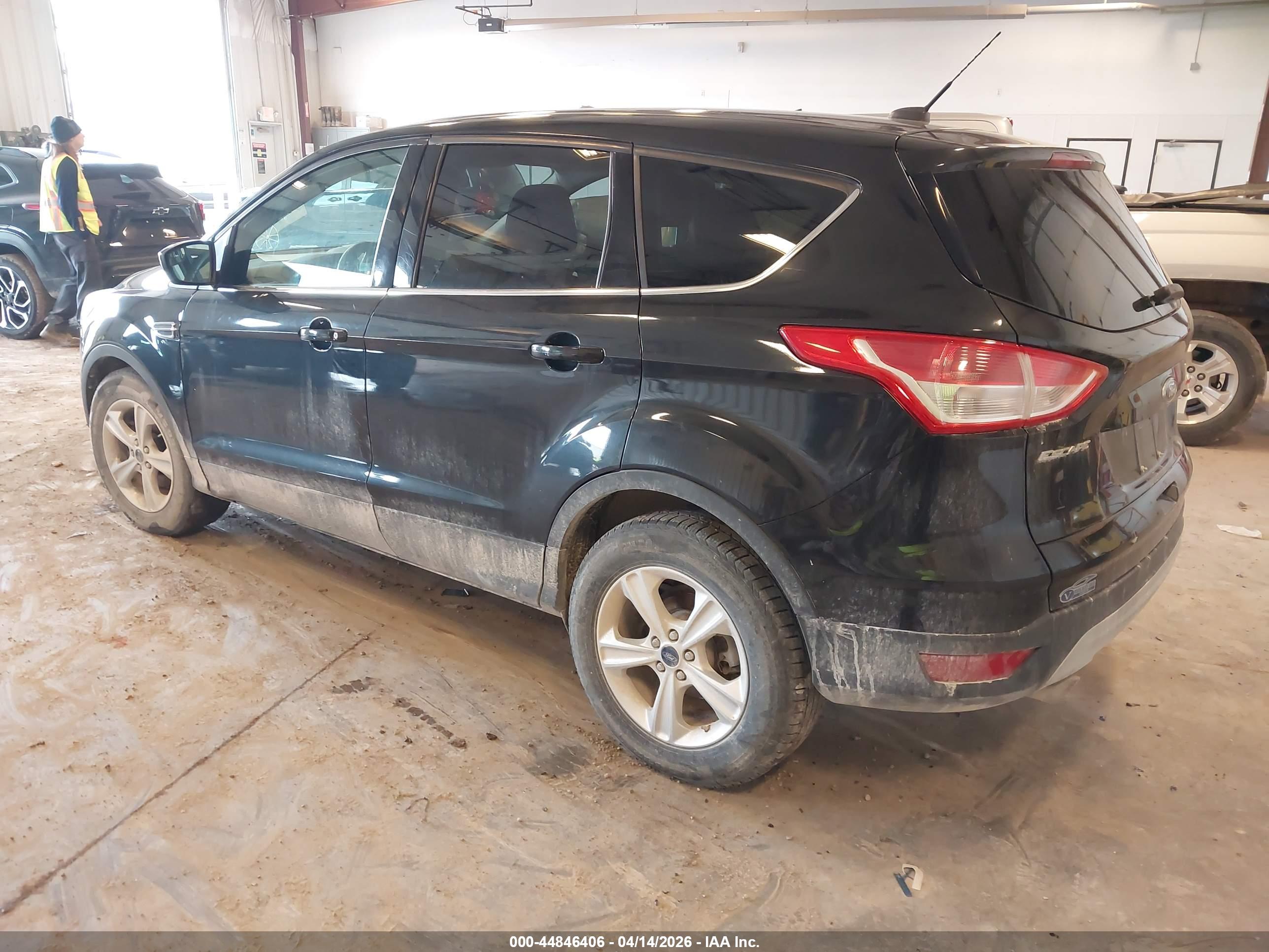 FORD ESCAPE image 3