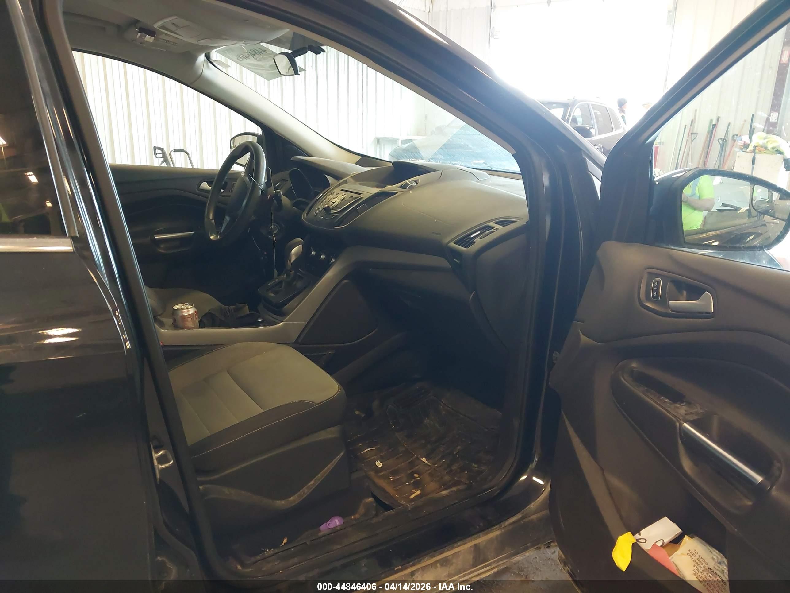 FORD ESCAPE image 5