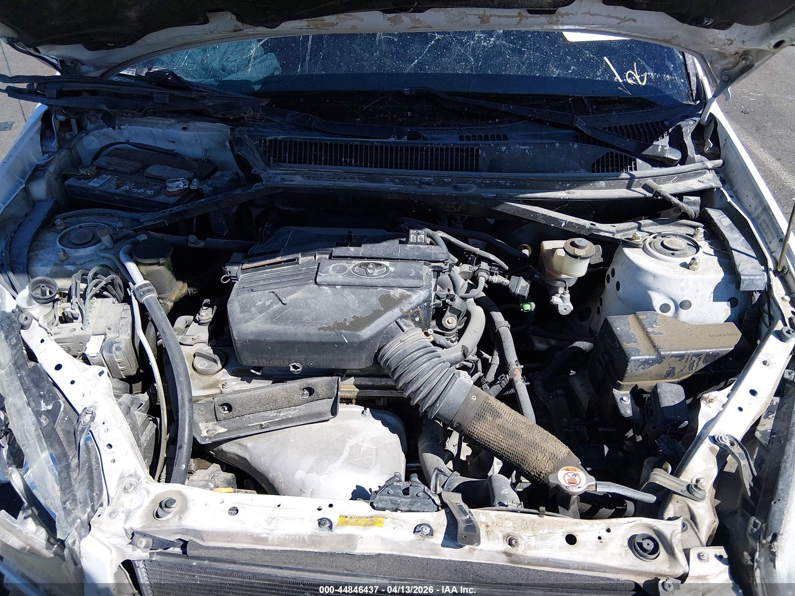 TOYOTA RAV4 image 10