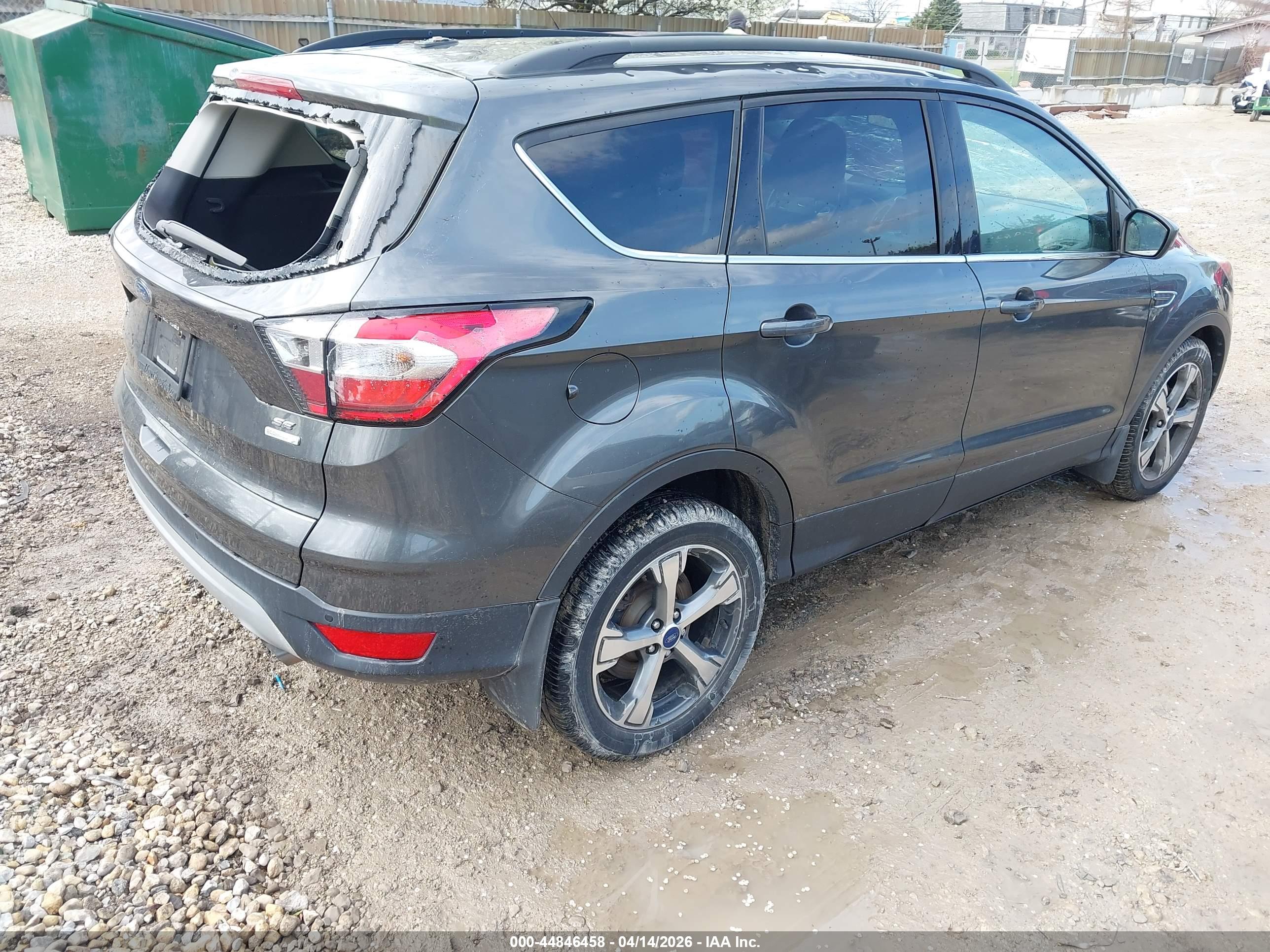 FORD ESCAPE image 4