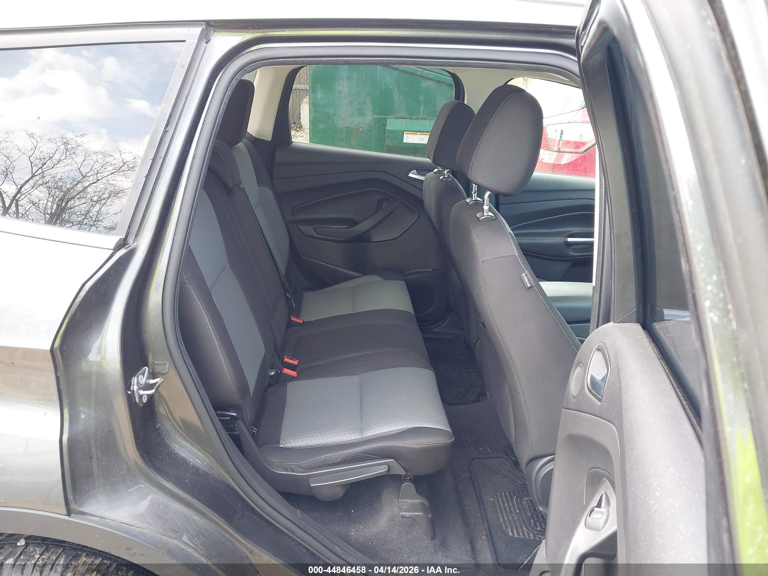 FORD ESCAPE image 8