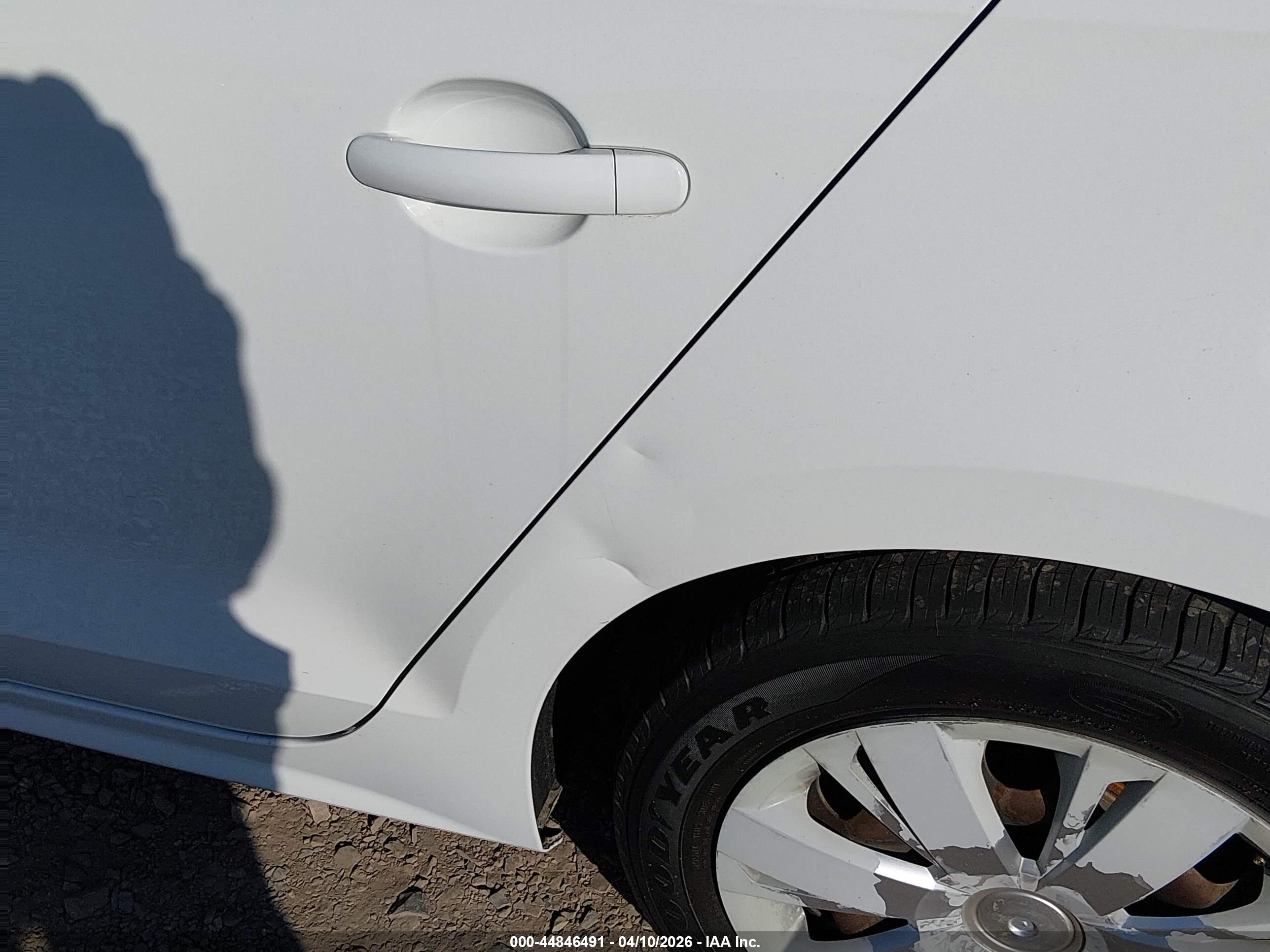 VOLKSWAGEN JETTA image 6