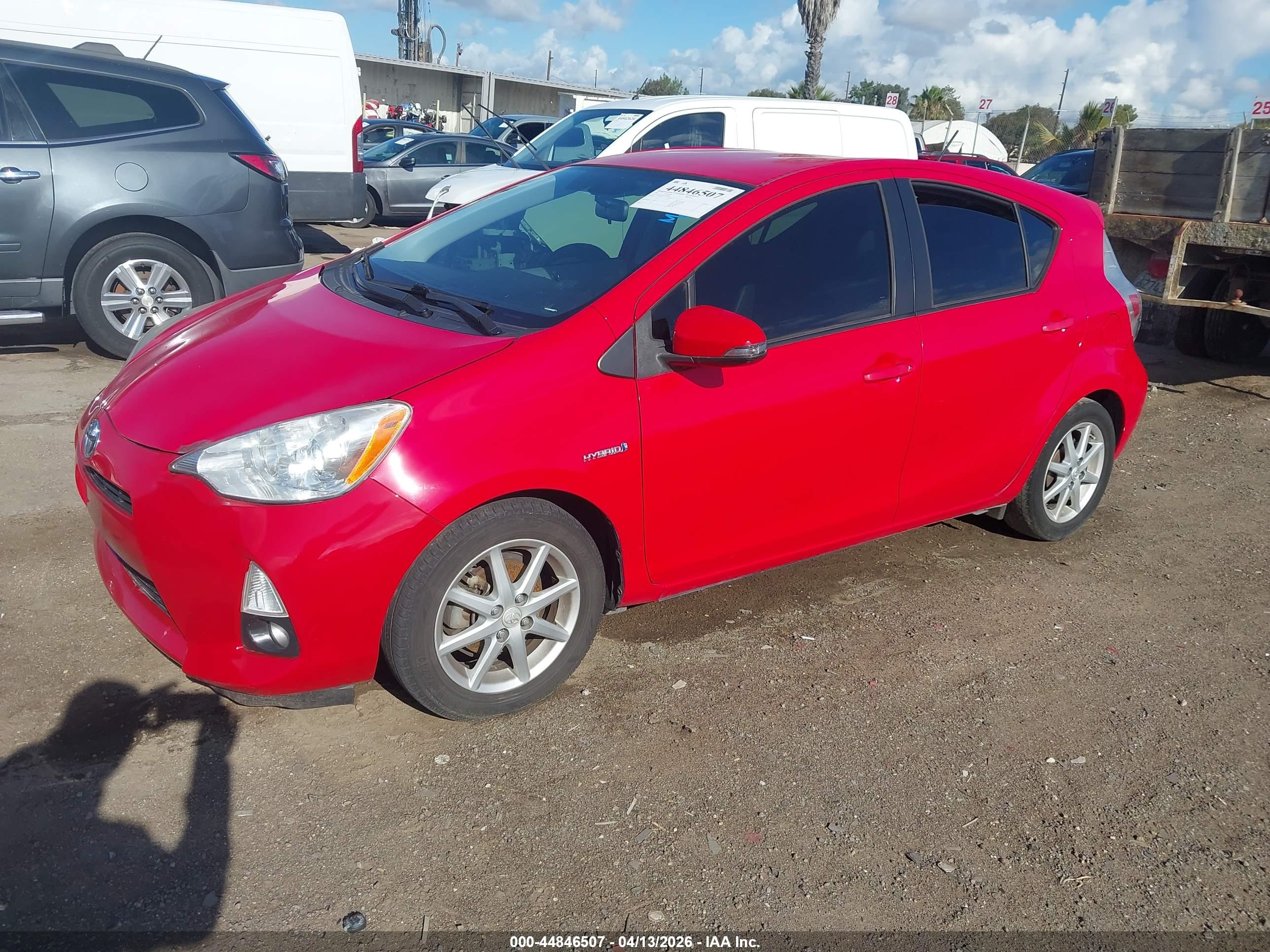 TOYOTA PRIUS image 2