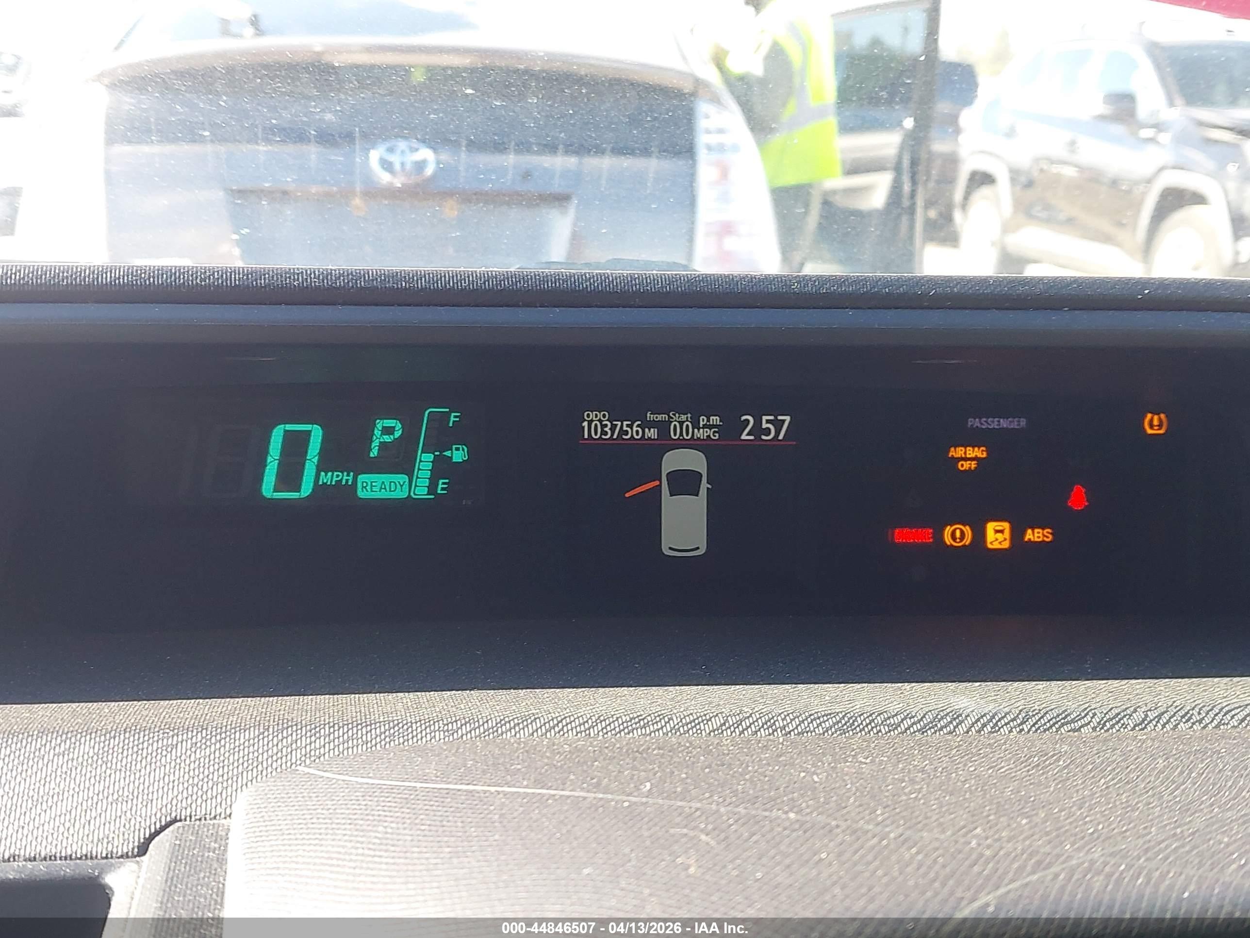 TOYOTA PRIUS image 7