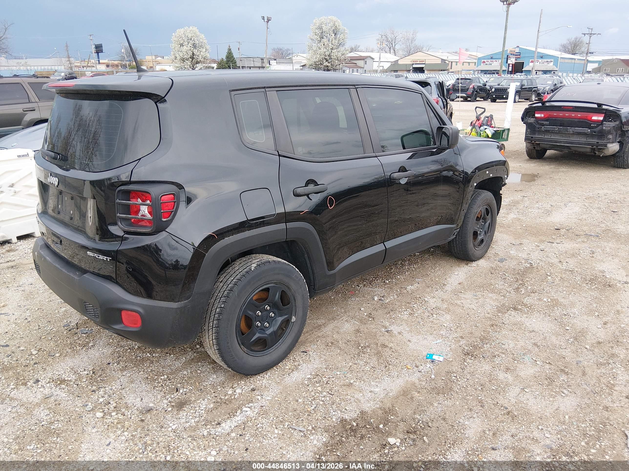 JEEP RENEGADE image 4