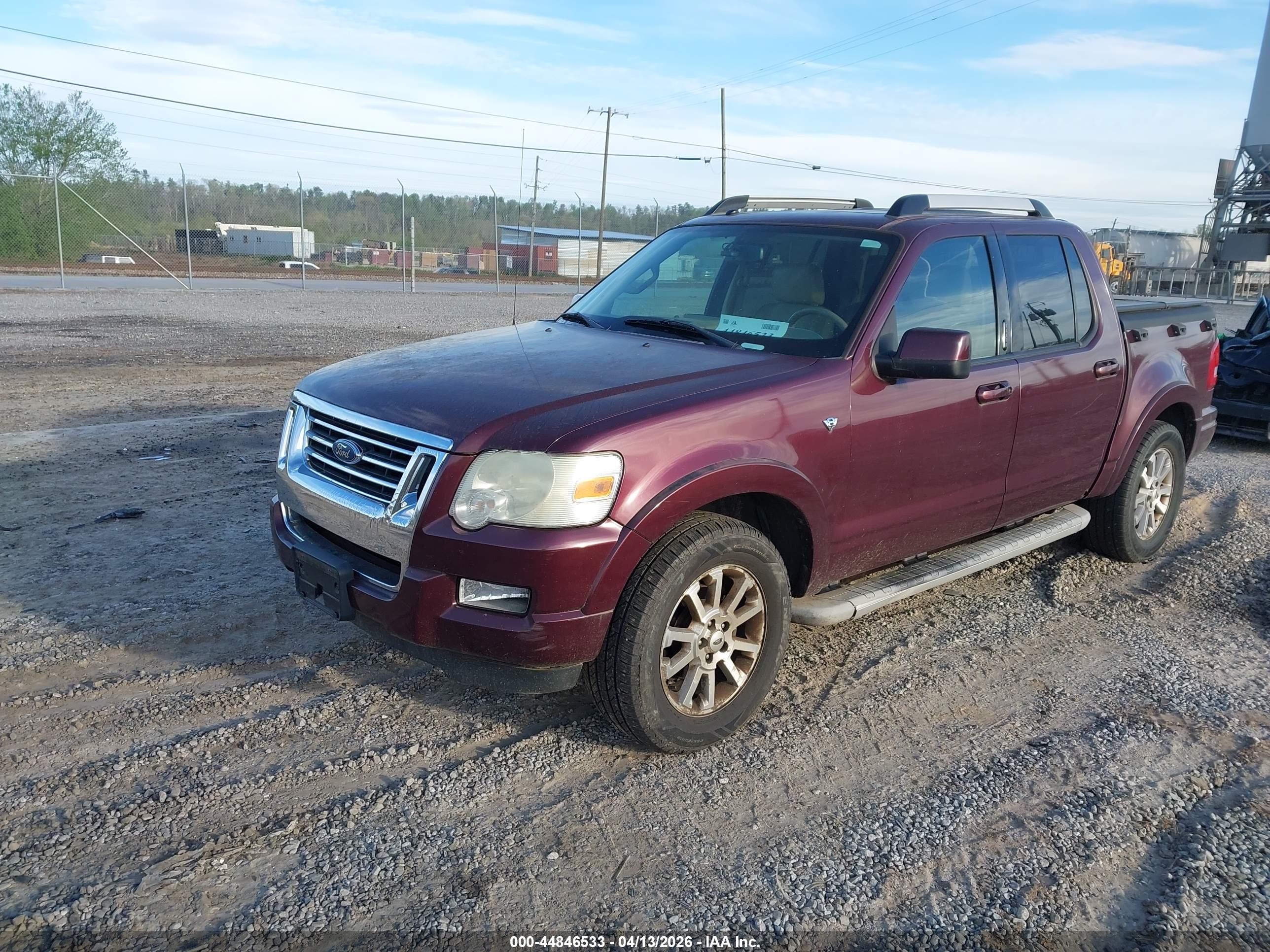 FORD EXPLORER image 2