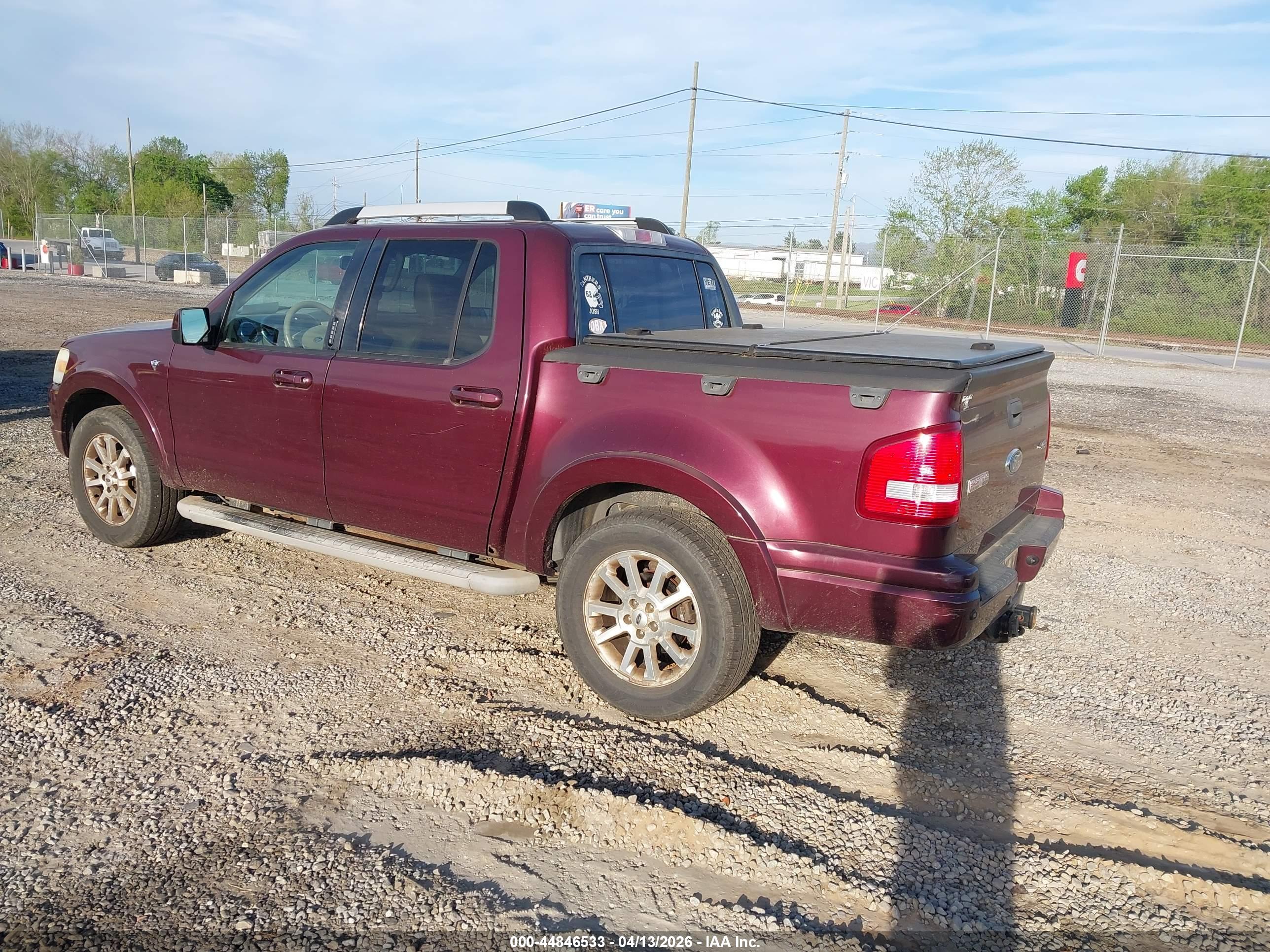 FORD EXPLORER image 3