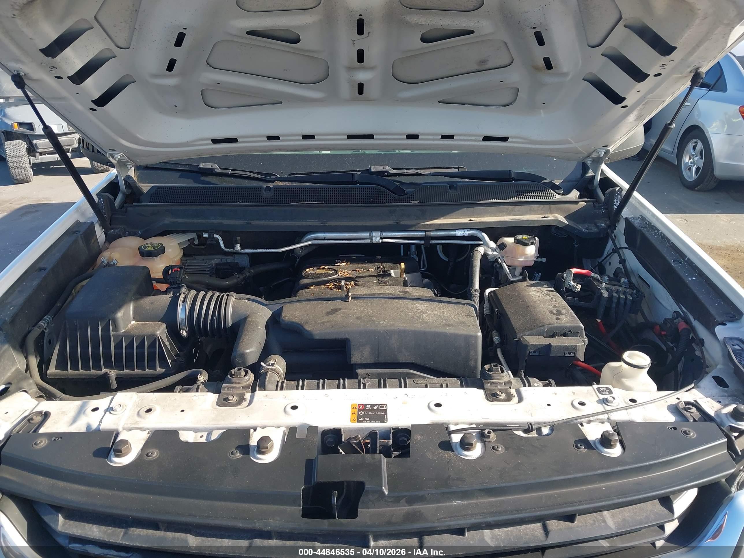 CHEVROLET COLORADO image 10