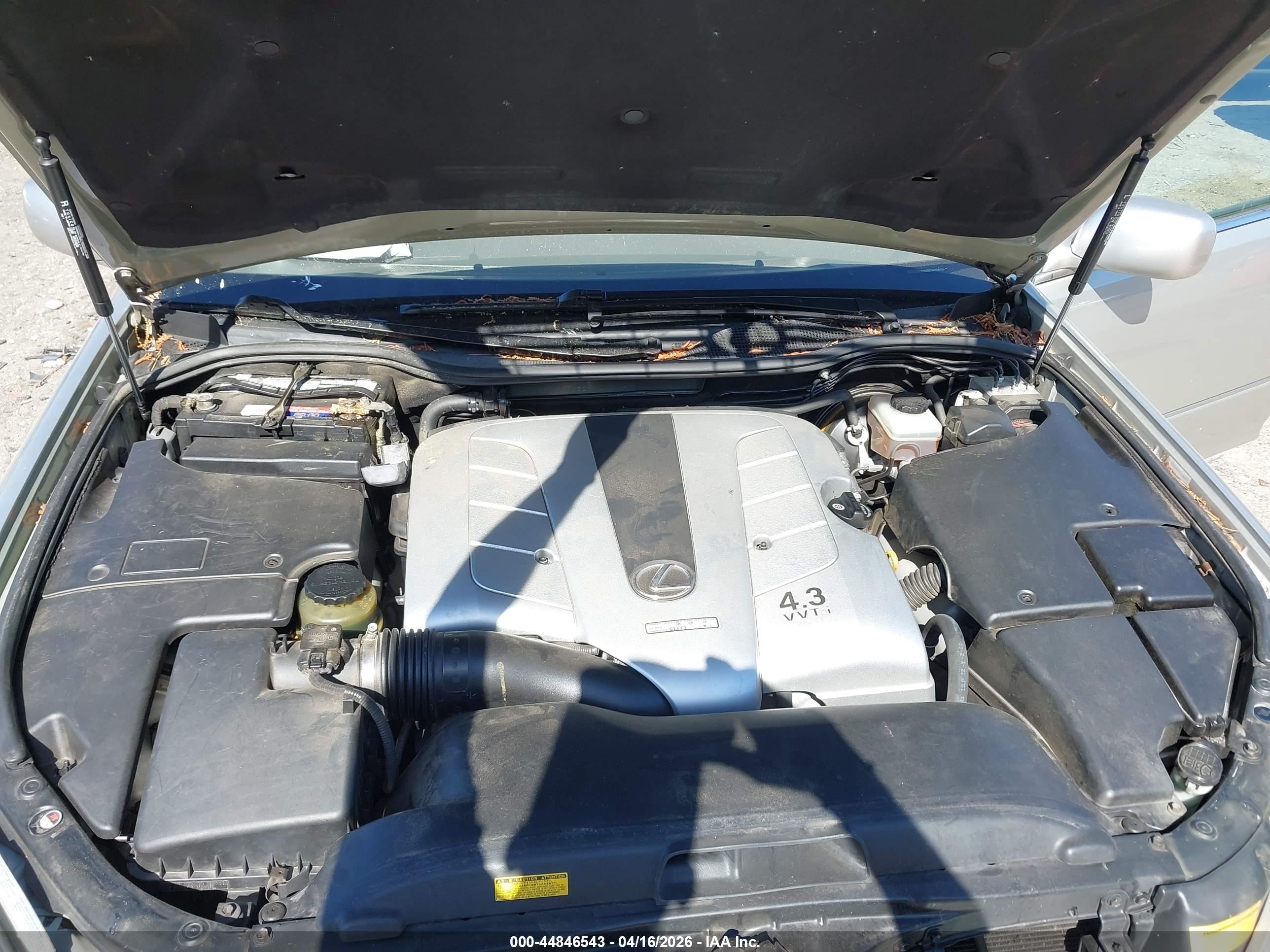 LEXUS LS image 10