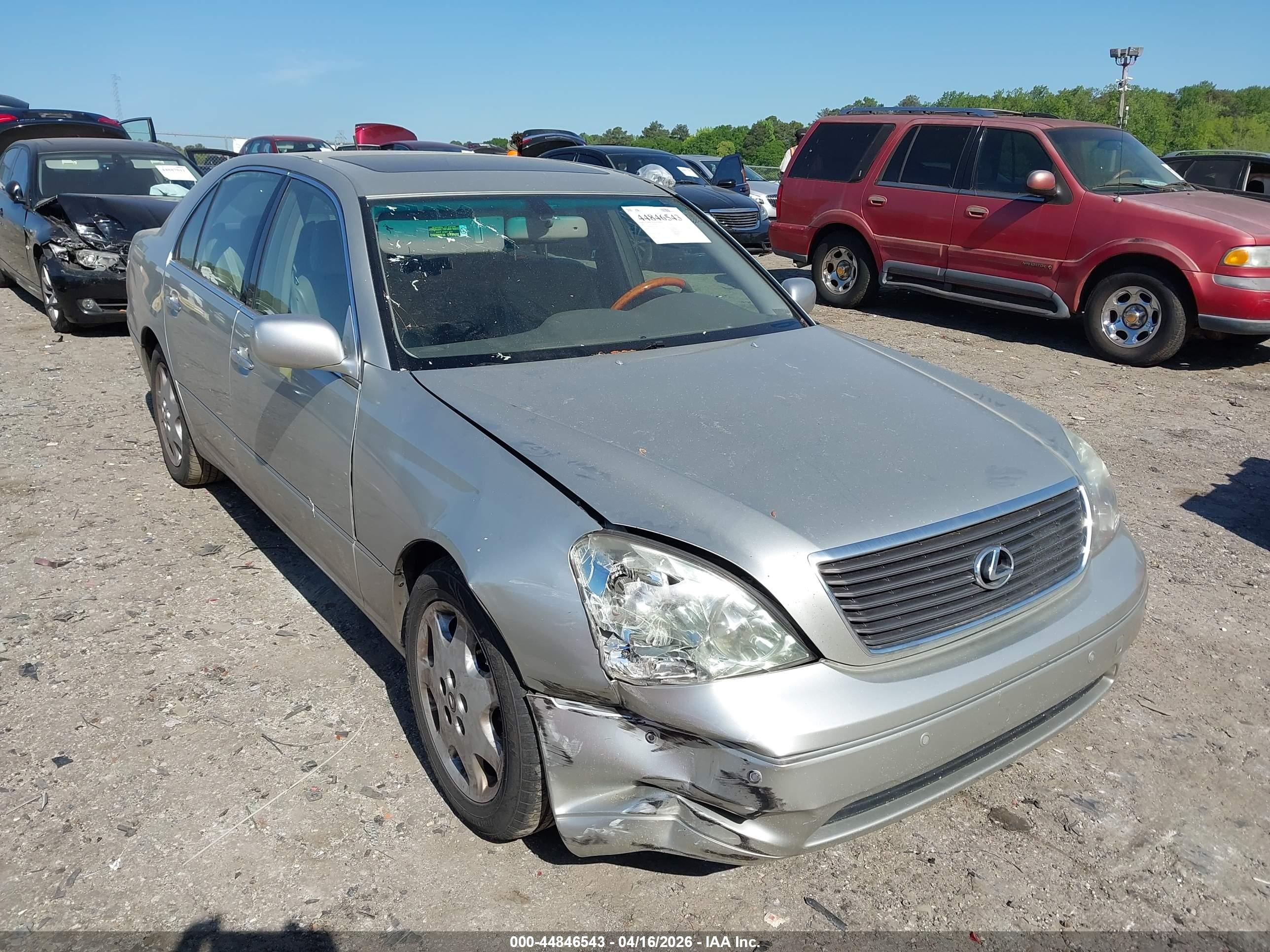 LEXUS LS image 6