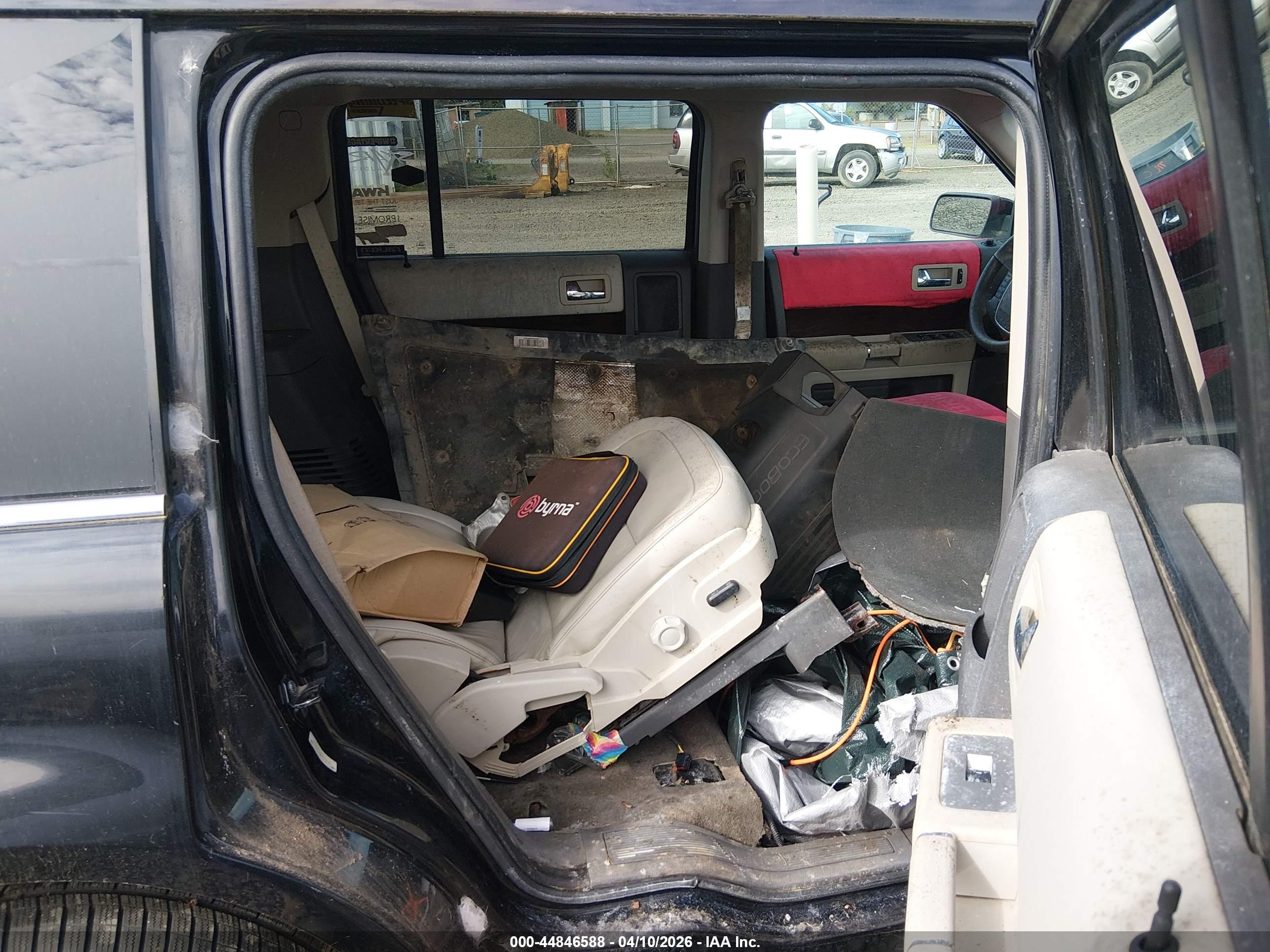 FORD FLEX image 8