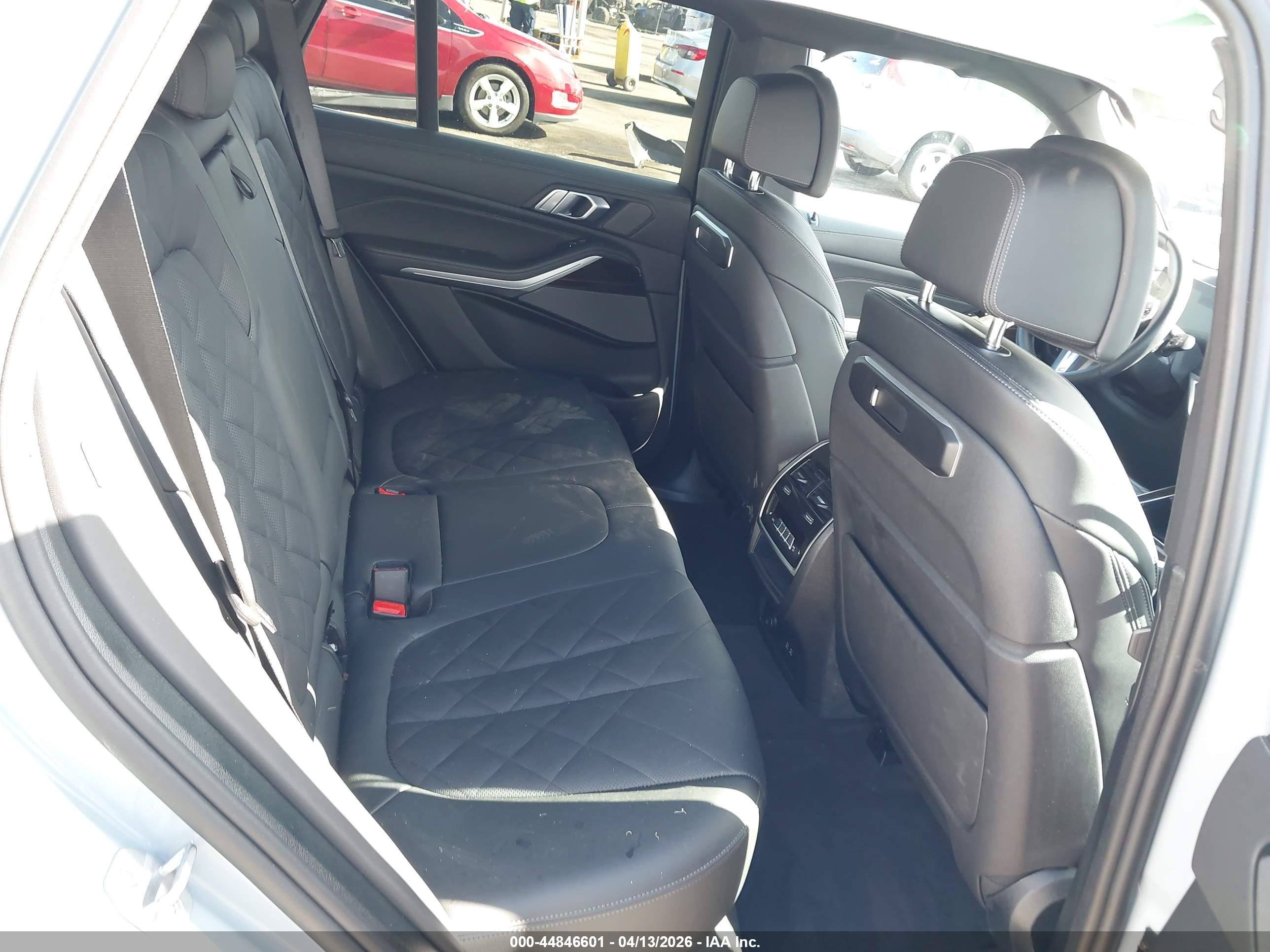 BMW X5 image 8