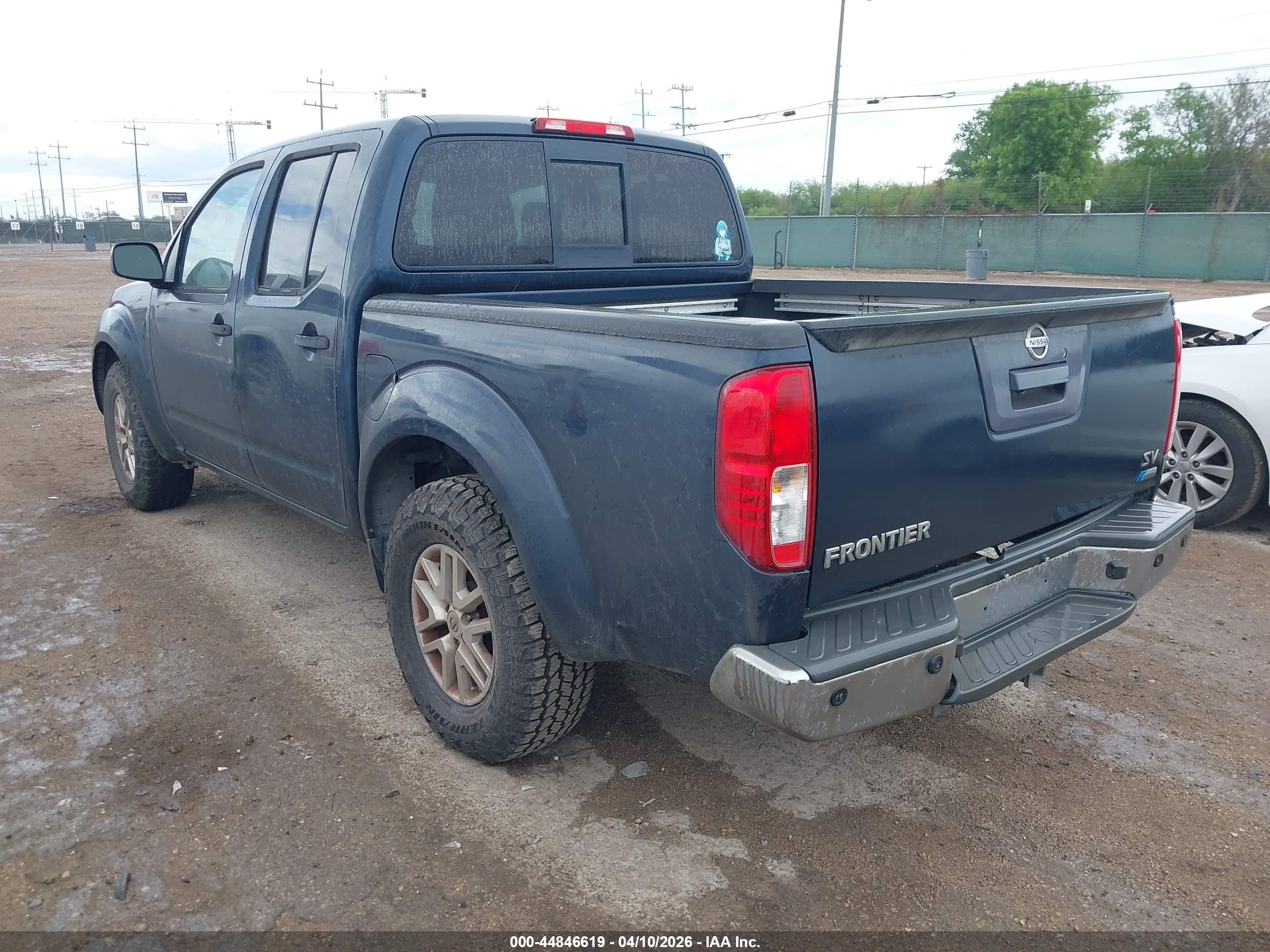 NISSAN FRONTIER image 3