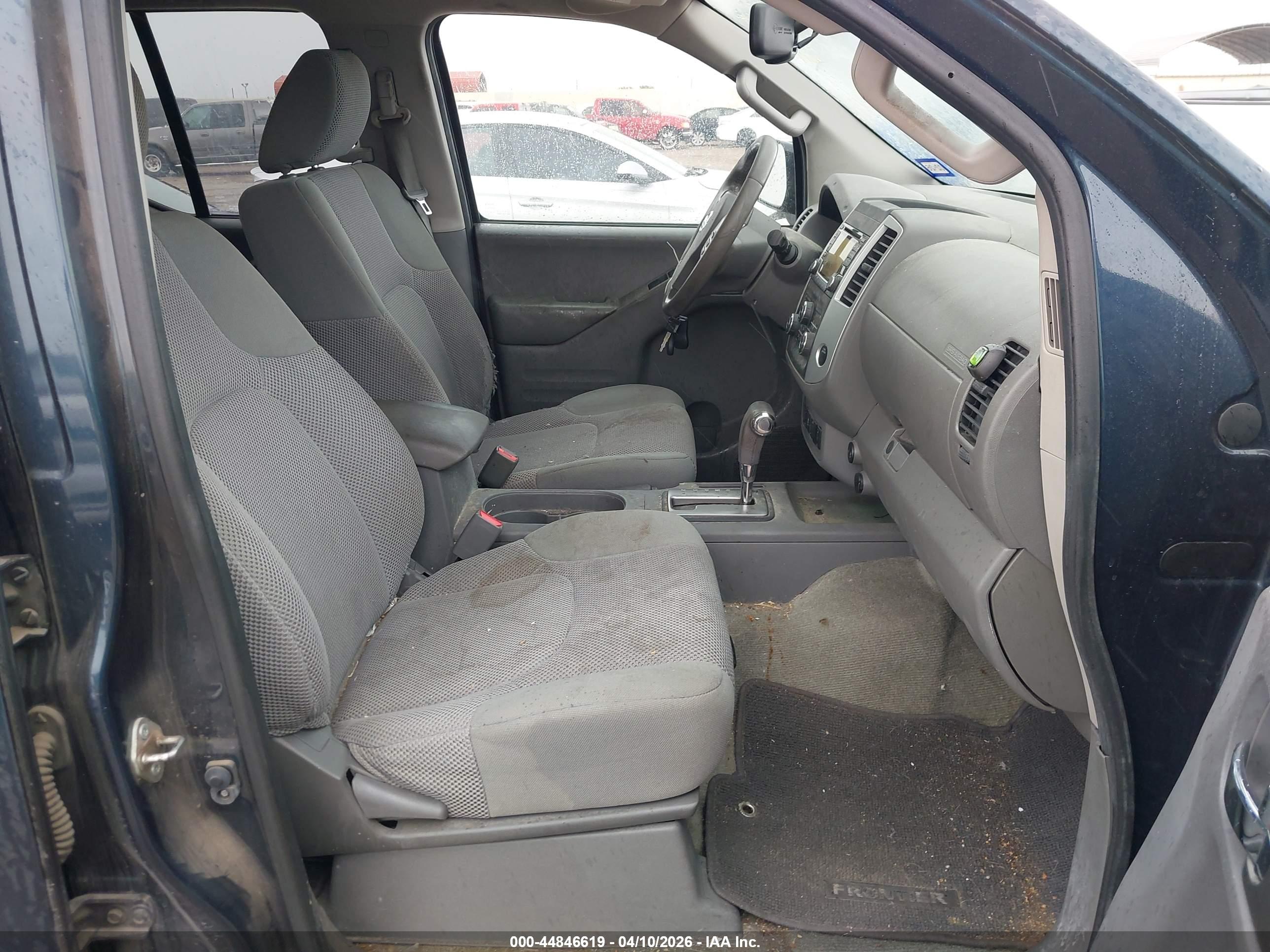 NISSAN FRONTIER image 5