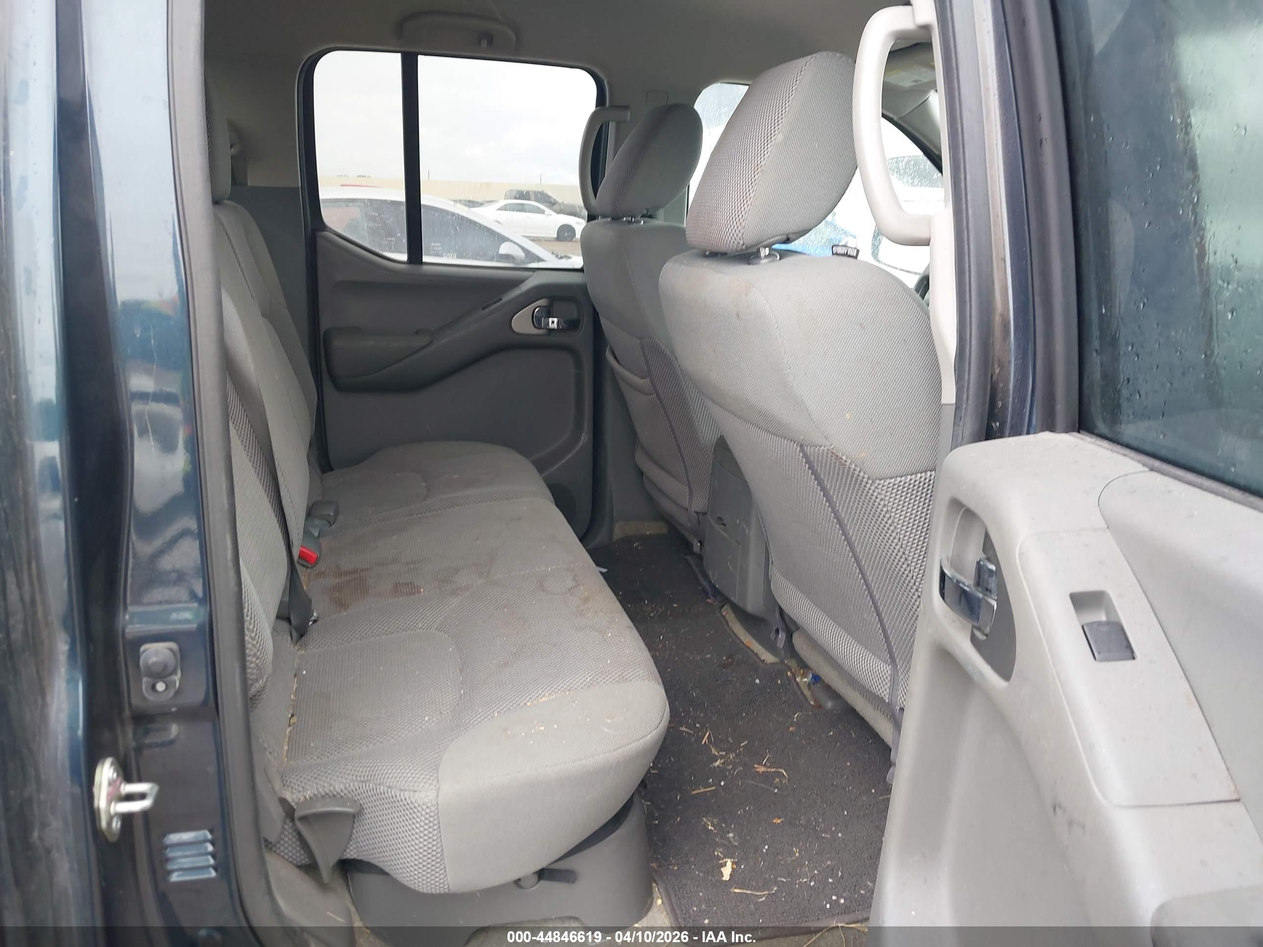 NISSAN FRONTIER image 8