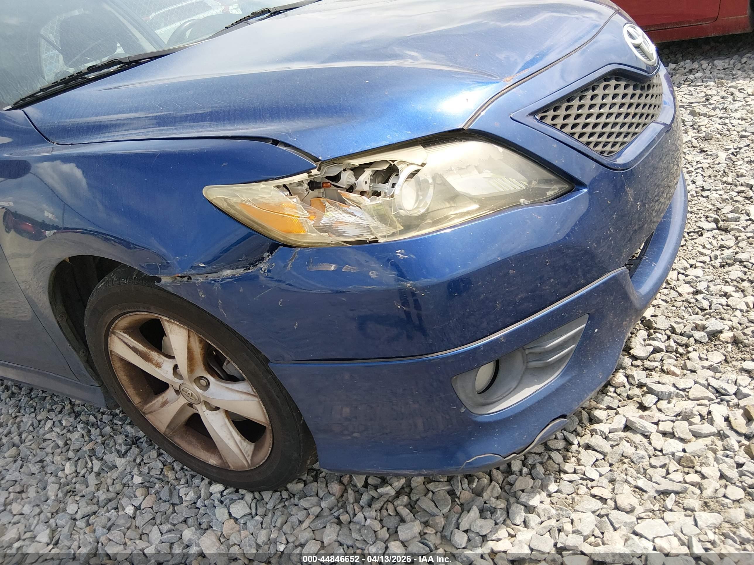 TOYOTA CAMRY image 6