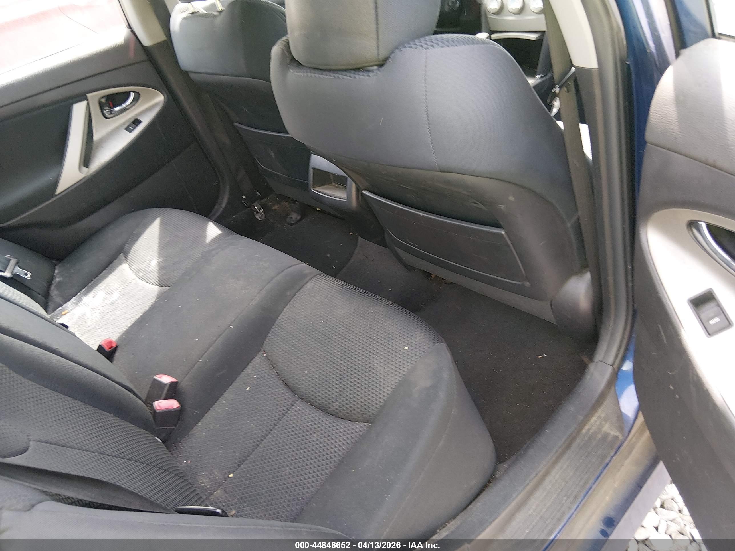 TOYOTA CAMRY image 8