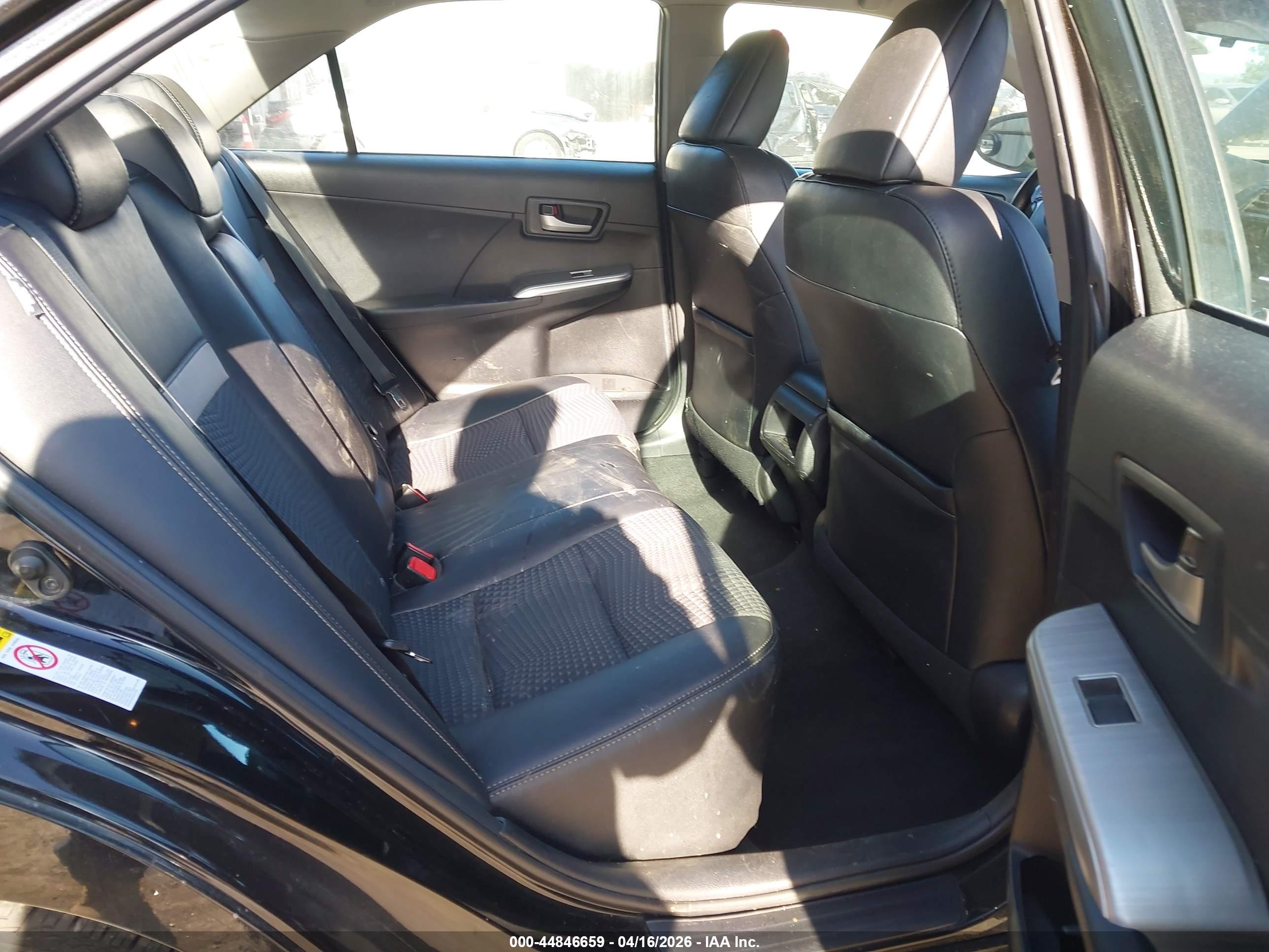 TOYOTA CAMRY image 8