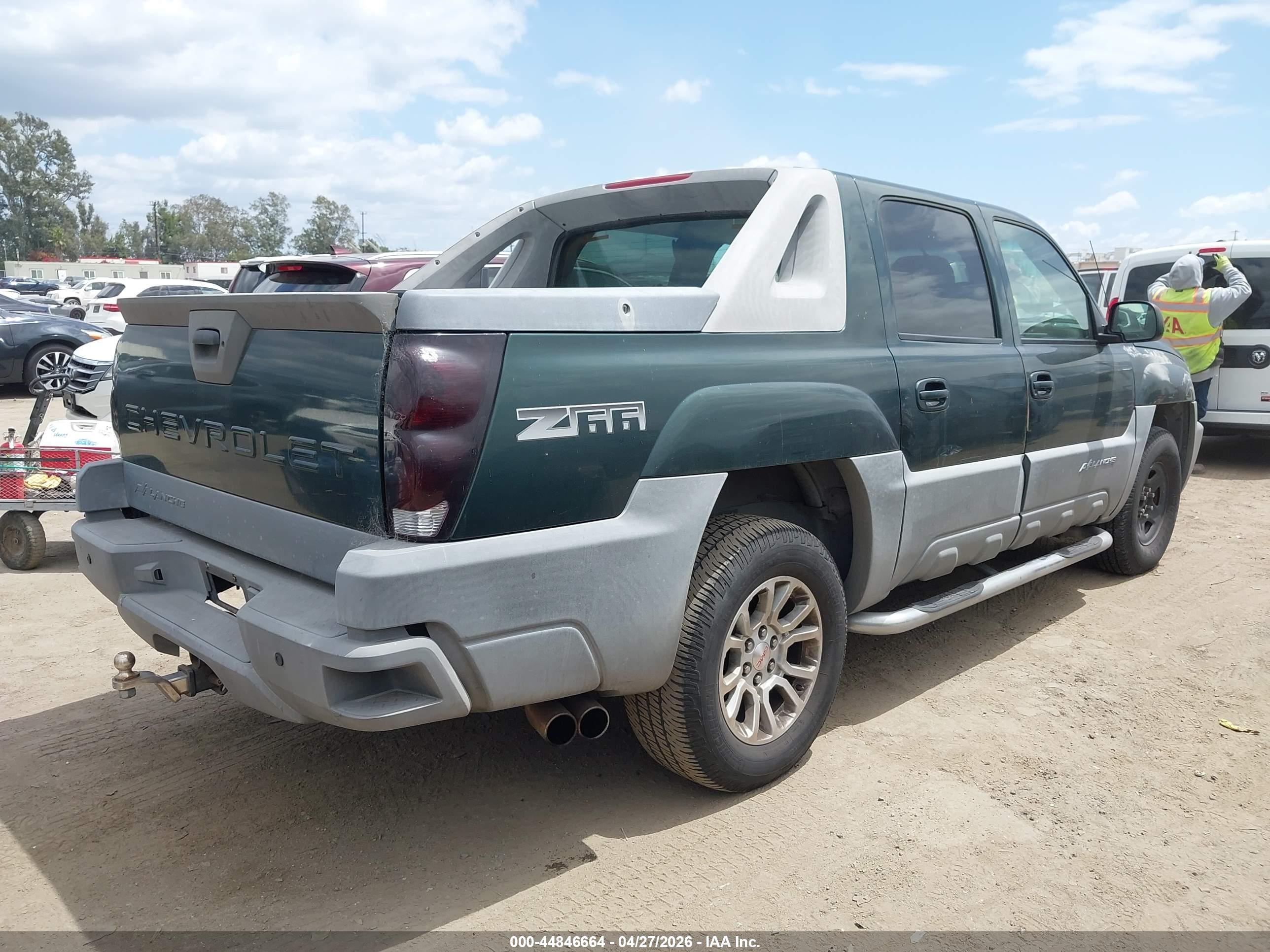 CHEVROLET AVALANCHE image 4