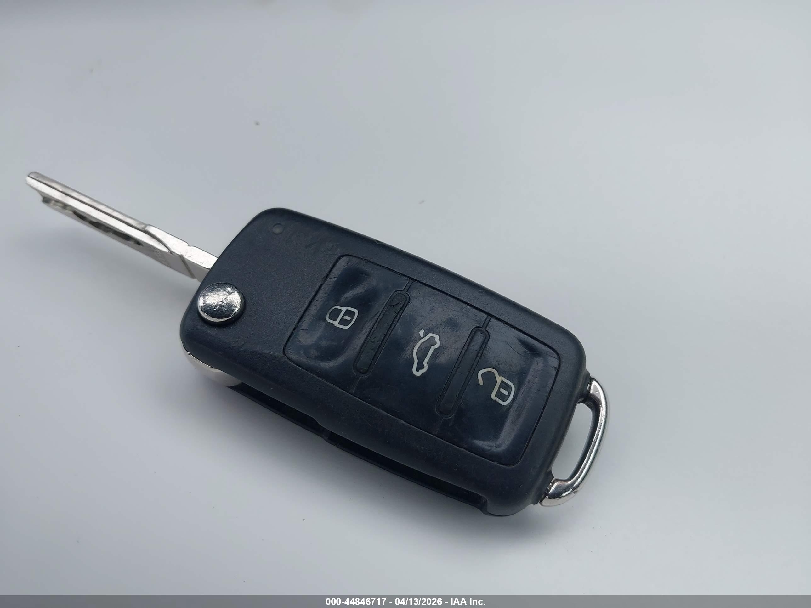 VOLKSWAGEN JETTA image 11