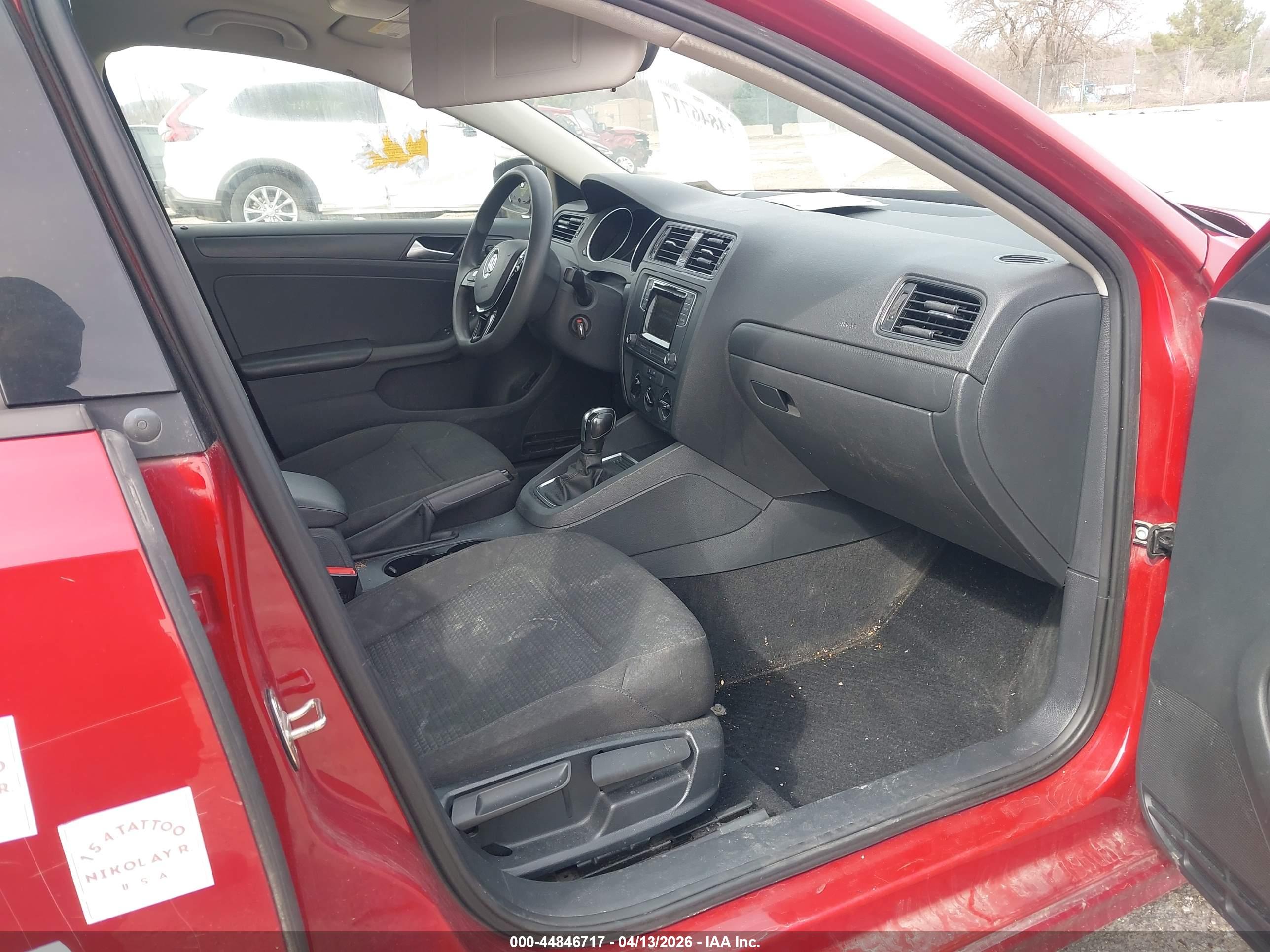 VOLKSWAGEN JETTA image 5