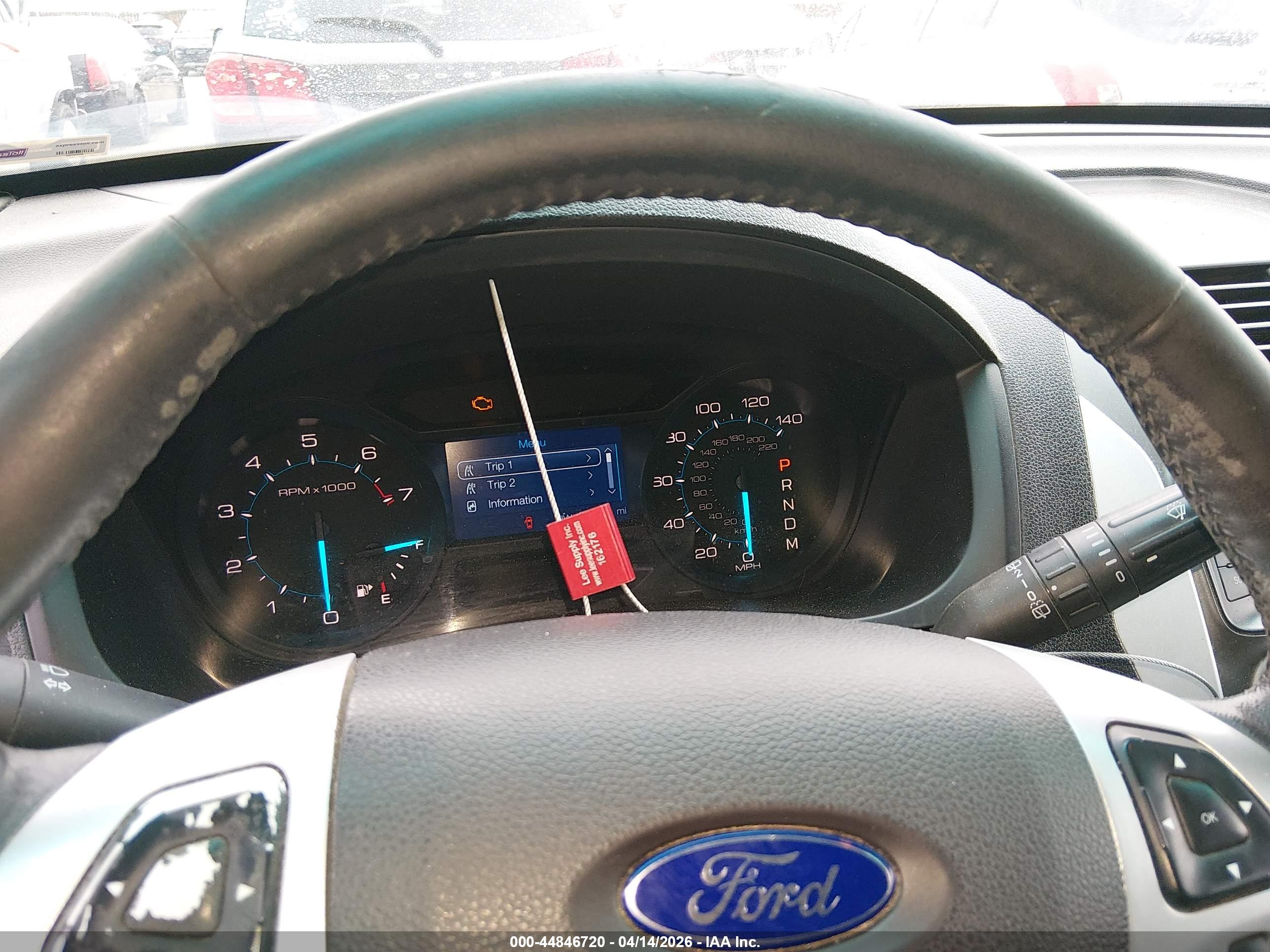 FORD EXPLORER image 7