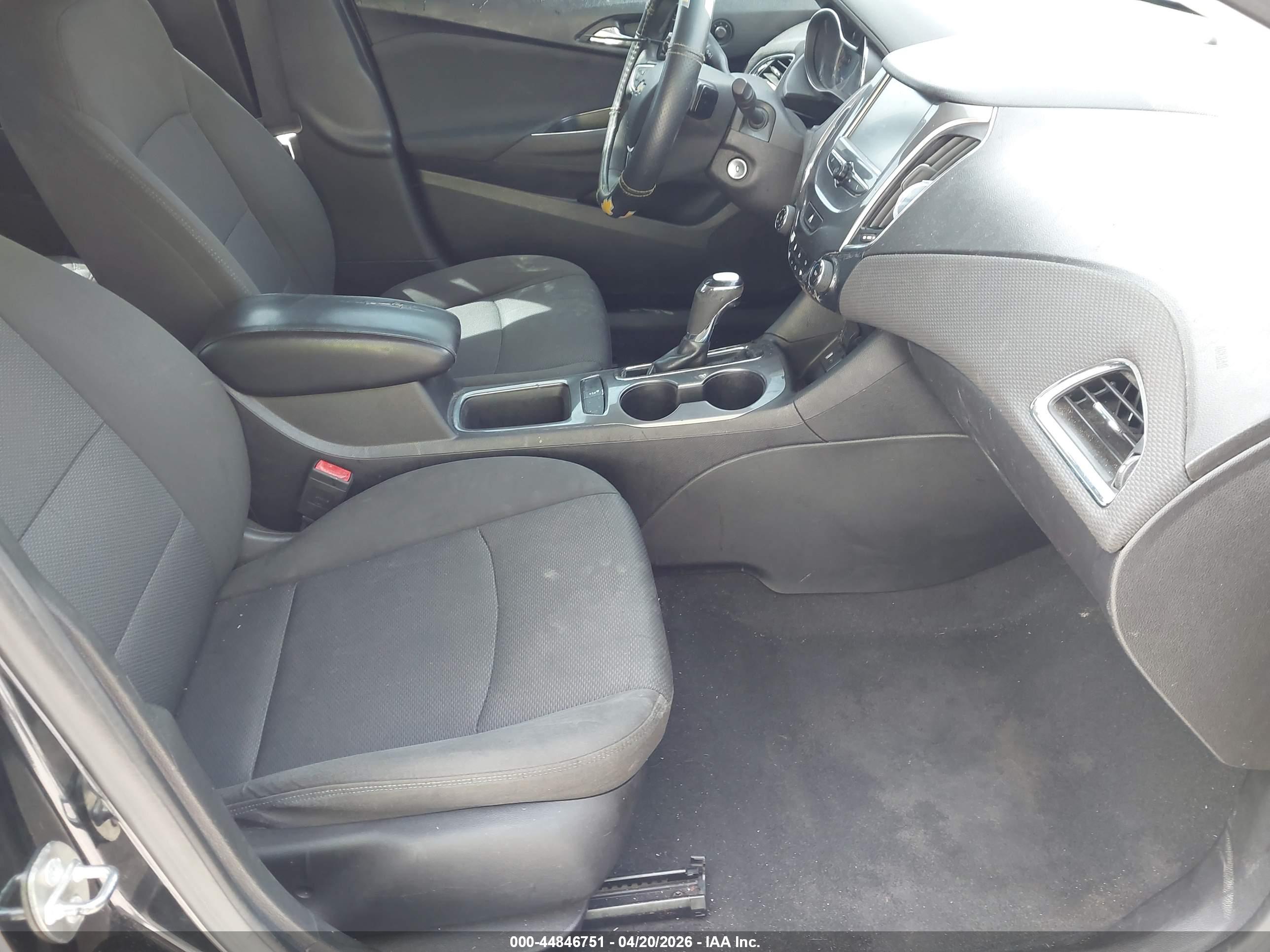 CHEVROLET CRUZE image 5