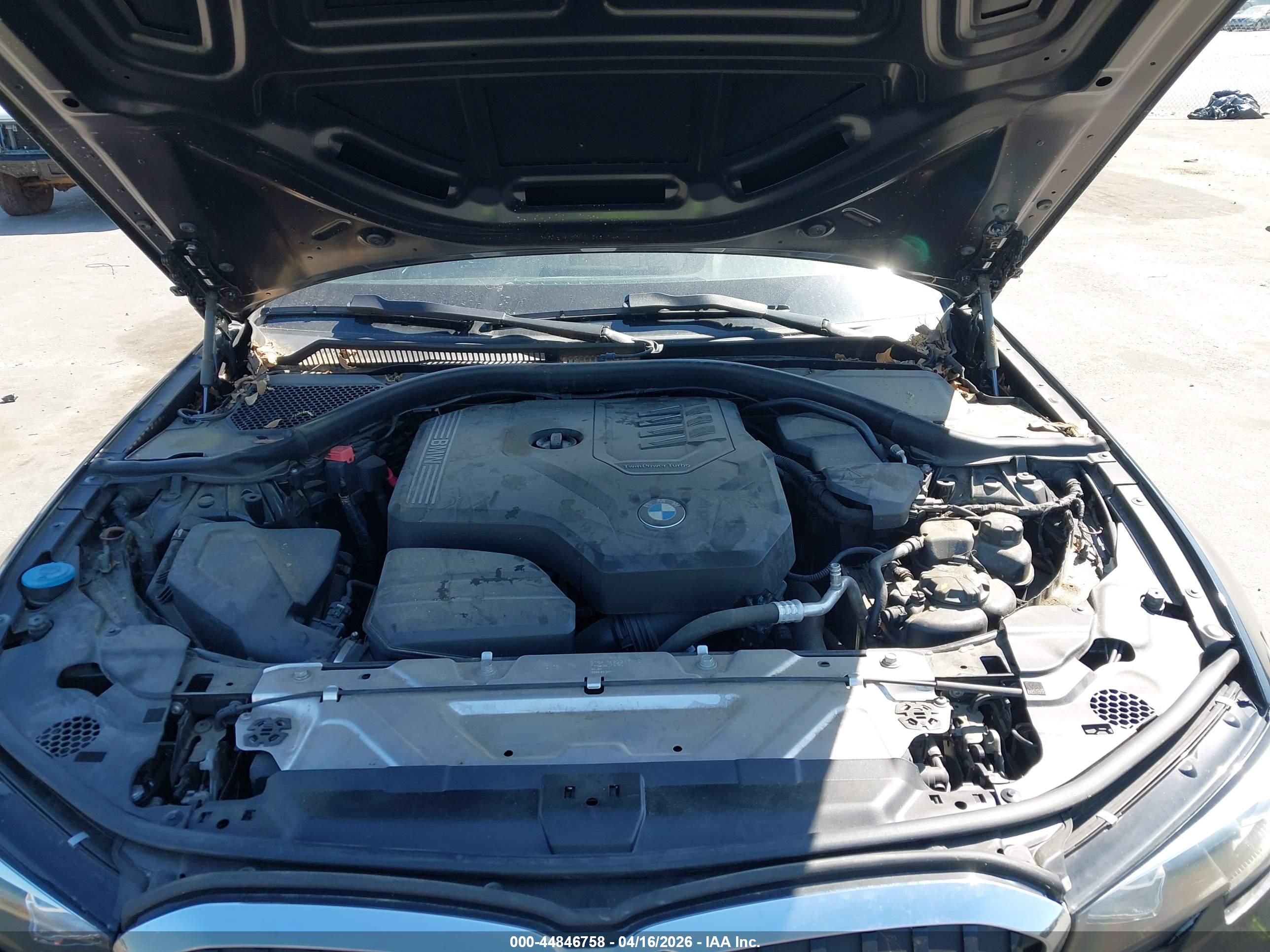 BMW 330I image 10