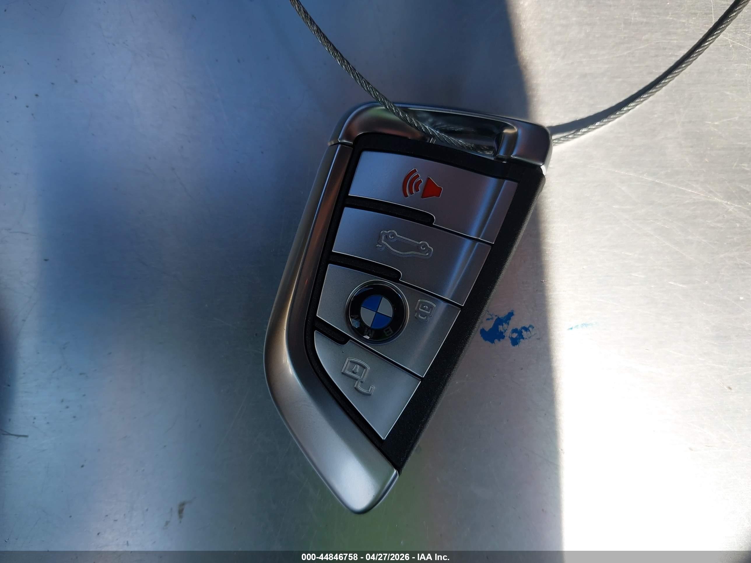 BMW 330I image 11