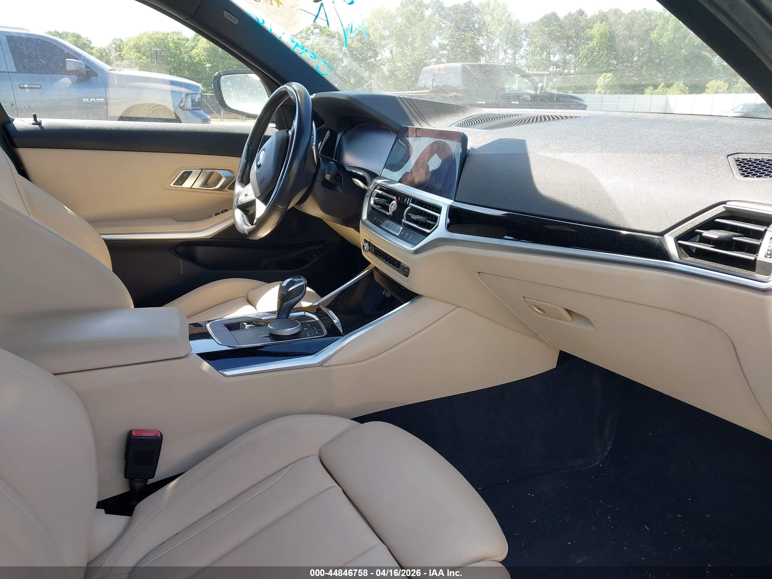 BMW 330I image 5