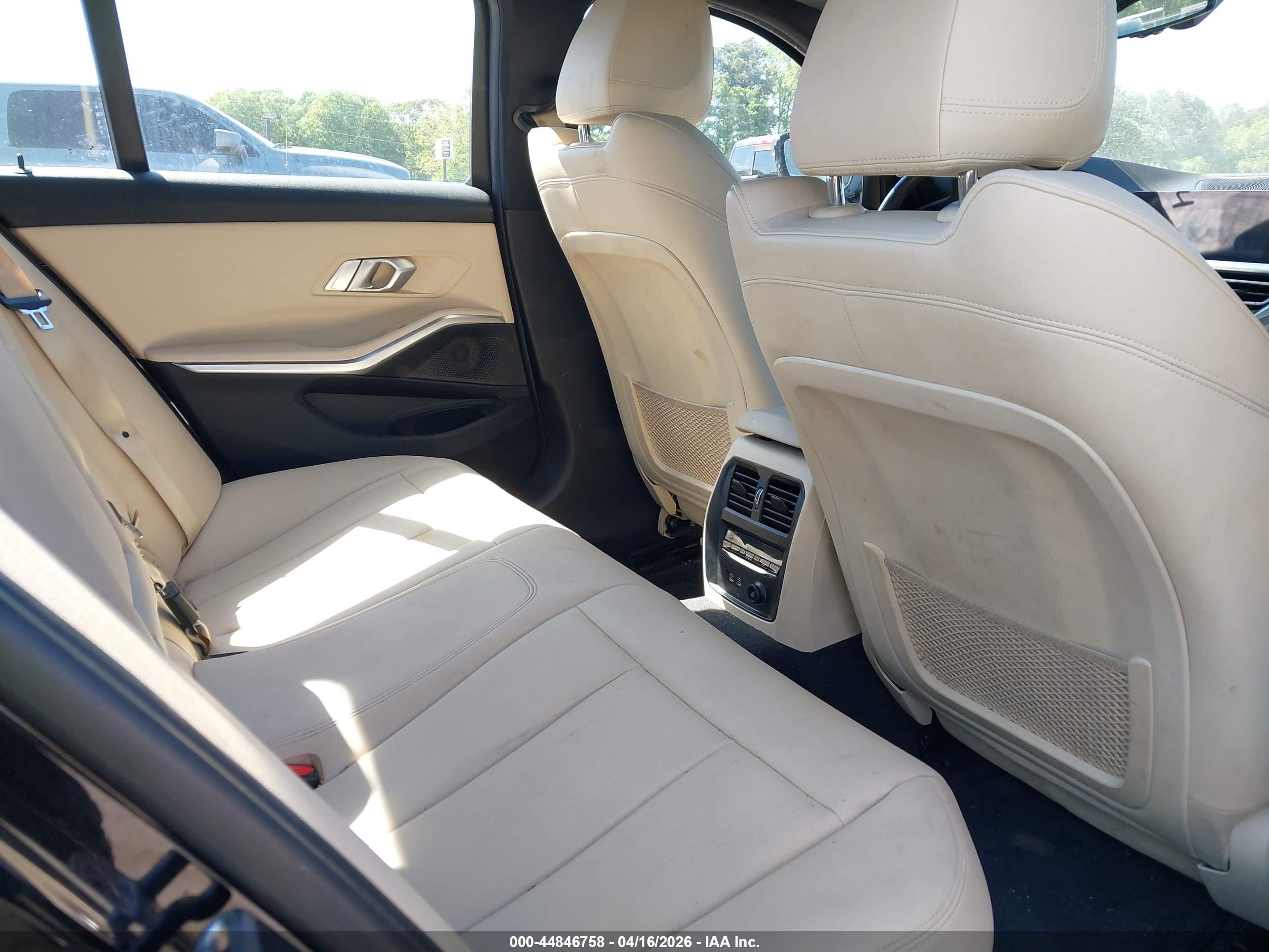 BMW 330I image 8